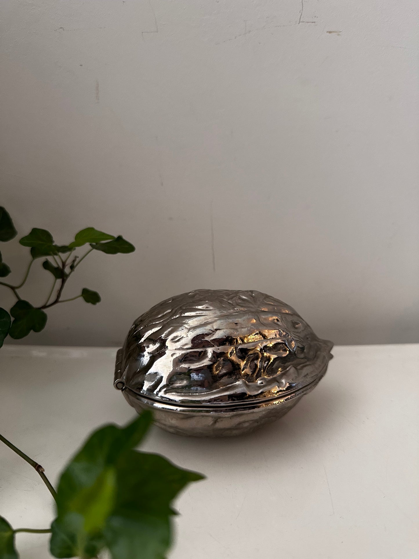 Zilverkleurige jaren 70 notenkraker