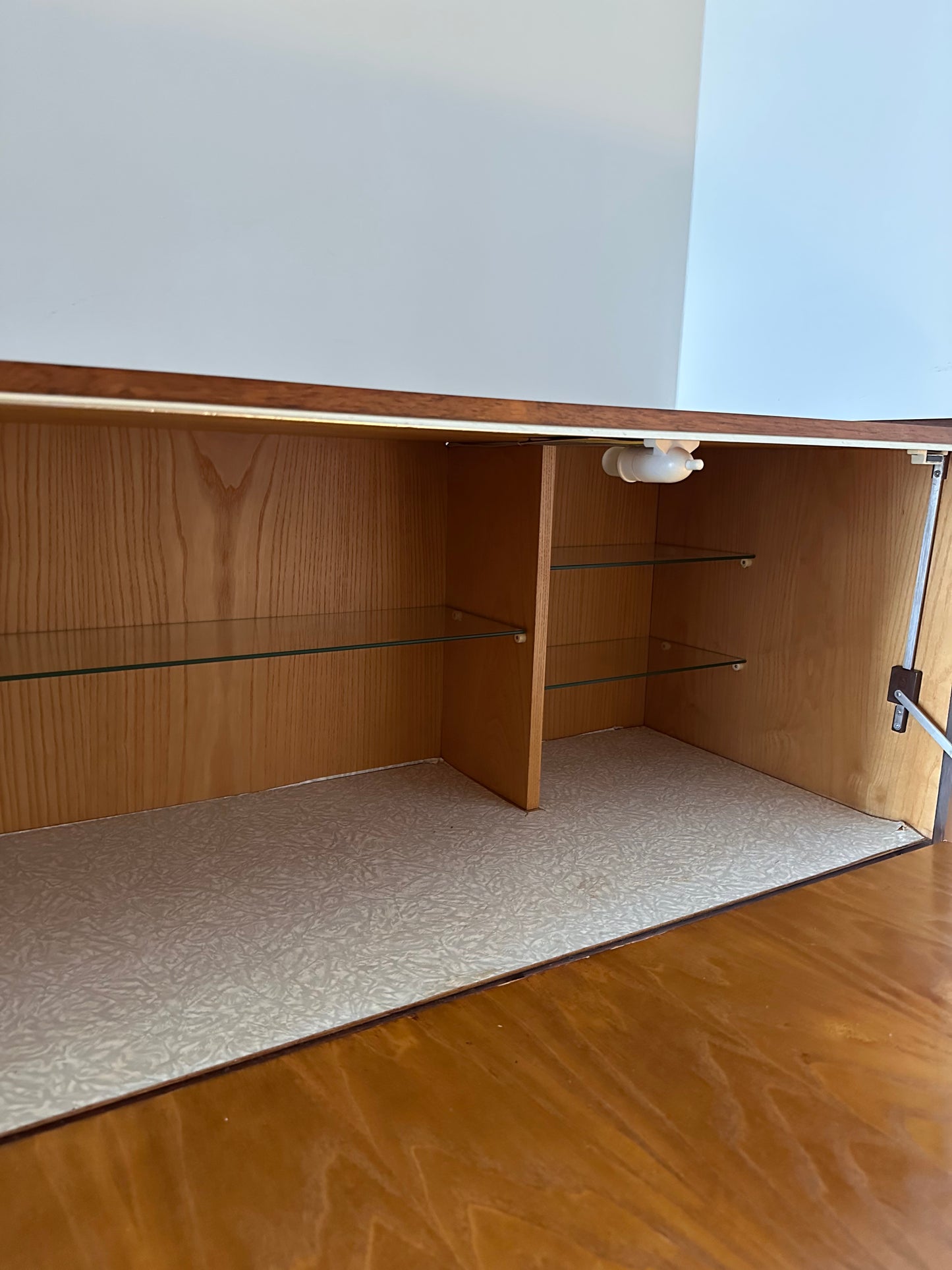 Mid Century Low Board kast