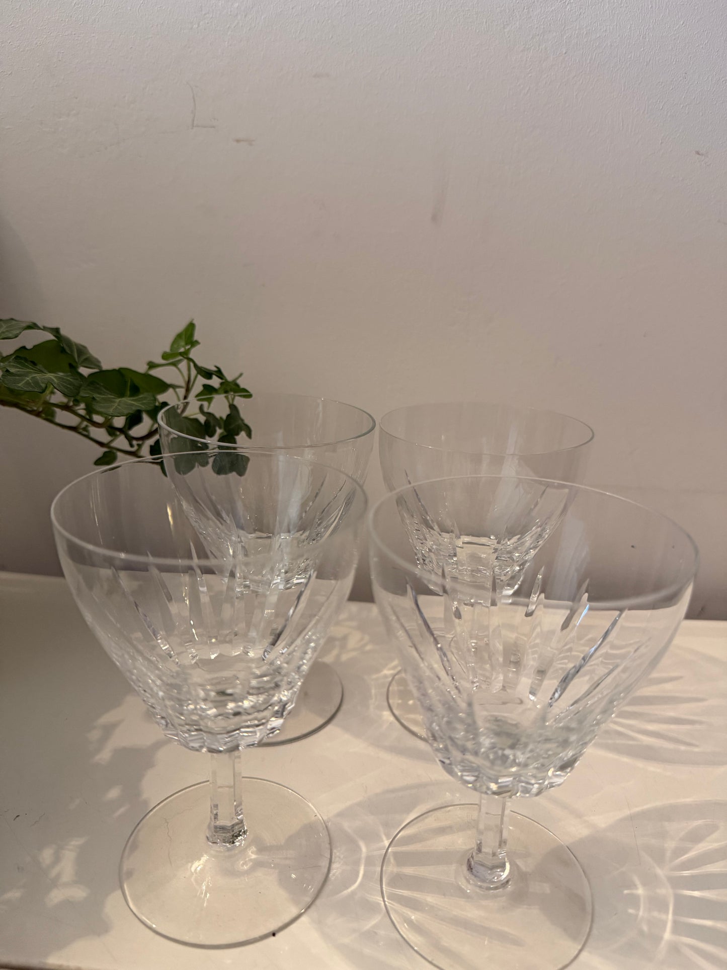 Set van 4 kristallen wijnglazen