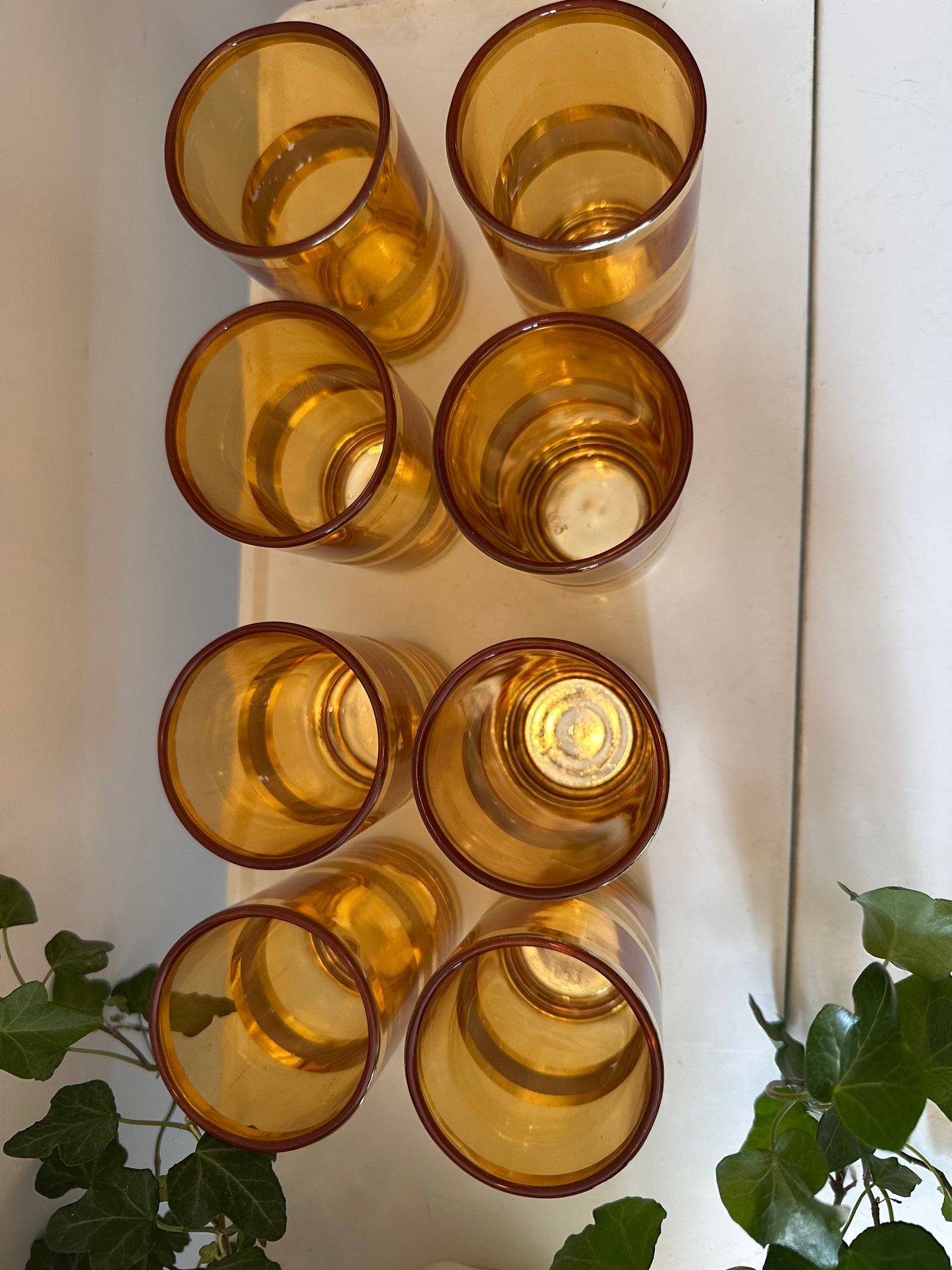 Set van 8 goud/amberkleurige glazen