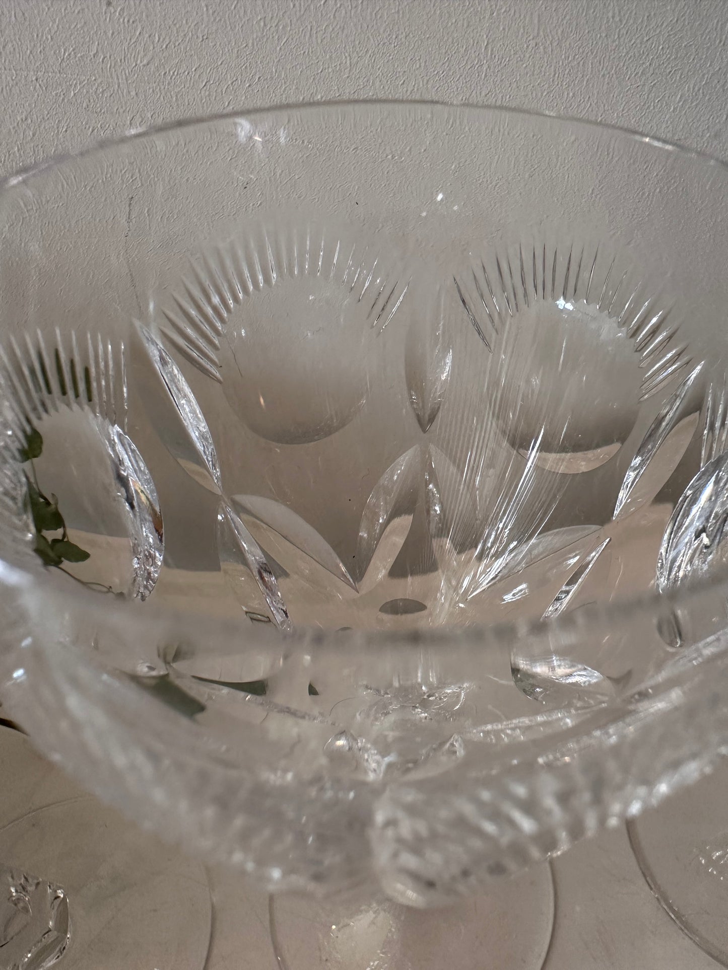 Set van 5 zwaar kristallen wijnglazen