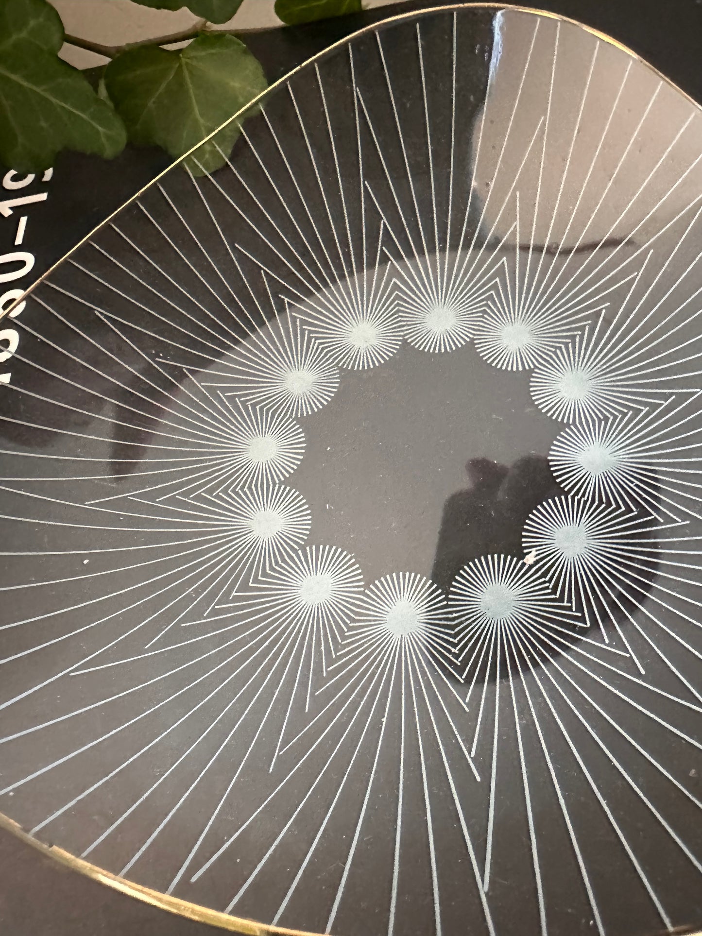 Glazen schaaltje met grafisch motief