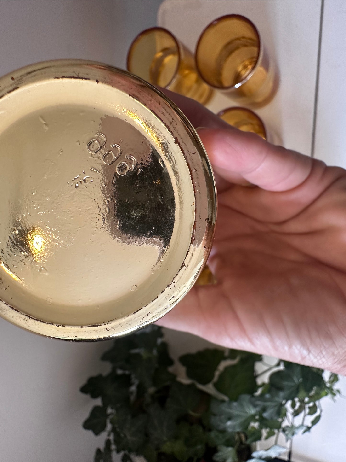 Set van 8 goud/amberkleurige glazen