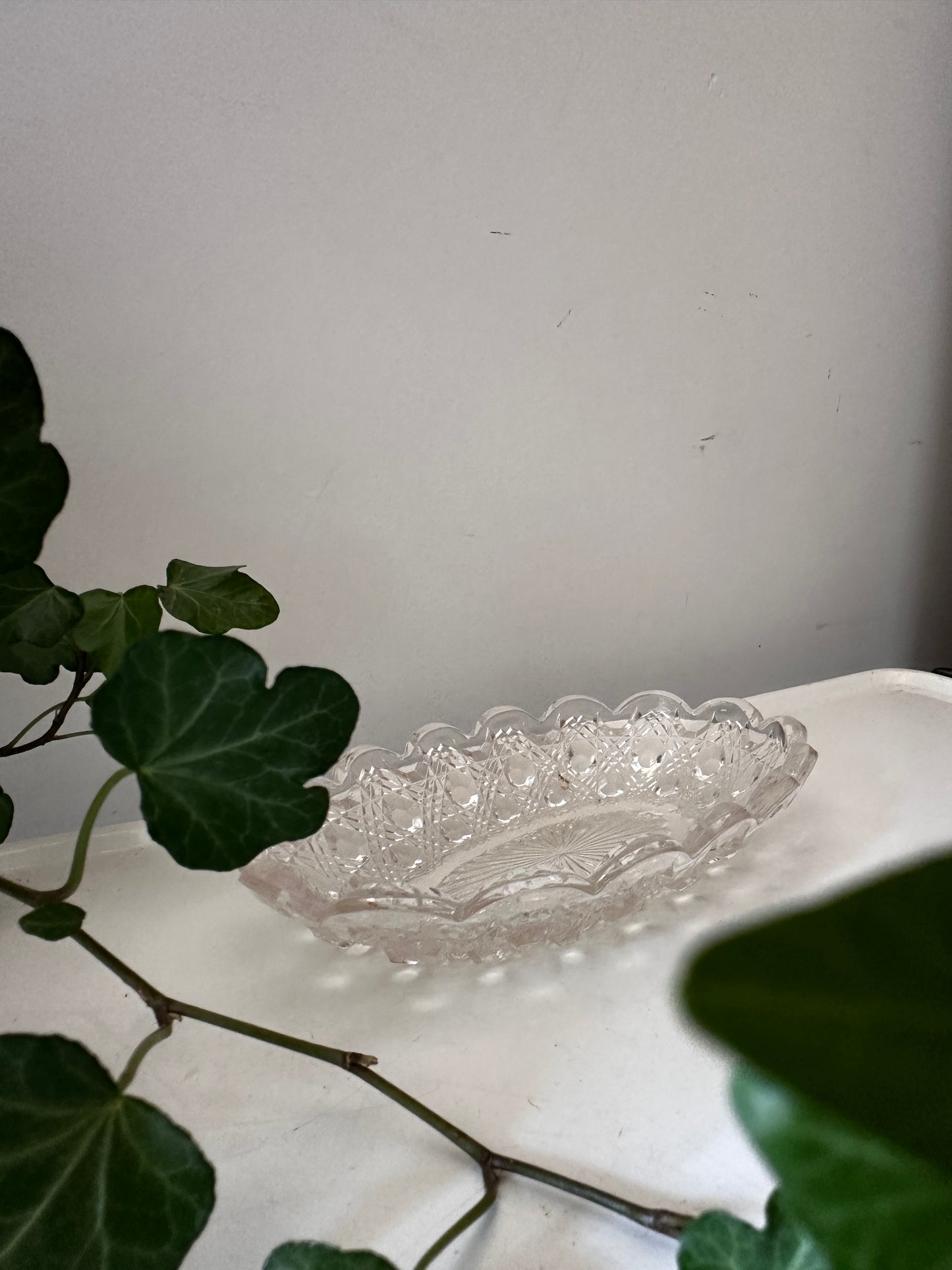 Glazen vintage schaaltje met schulprand