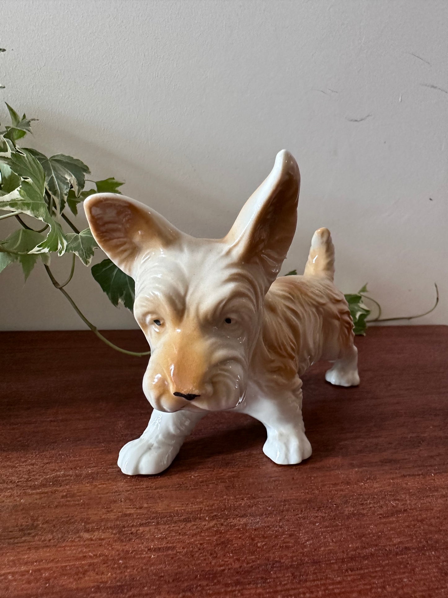 Hondje beeldje keramiek jaren 70