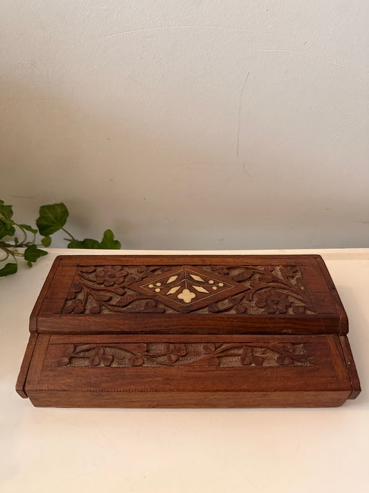 Handgemaakt houten Pennenbakje met inleg been motief