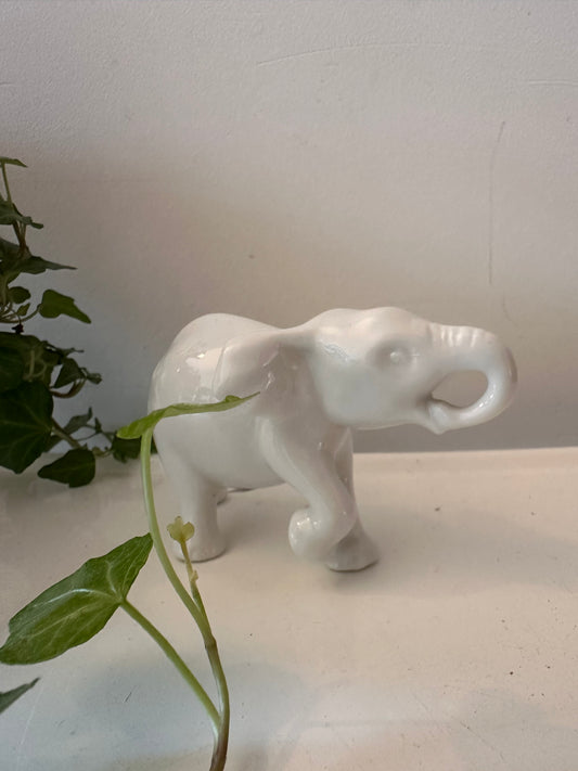 Porseleinen olifantje