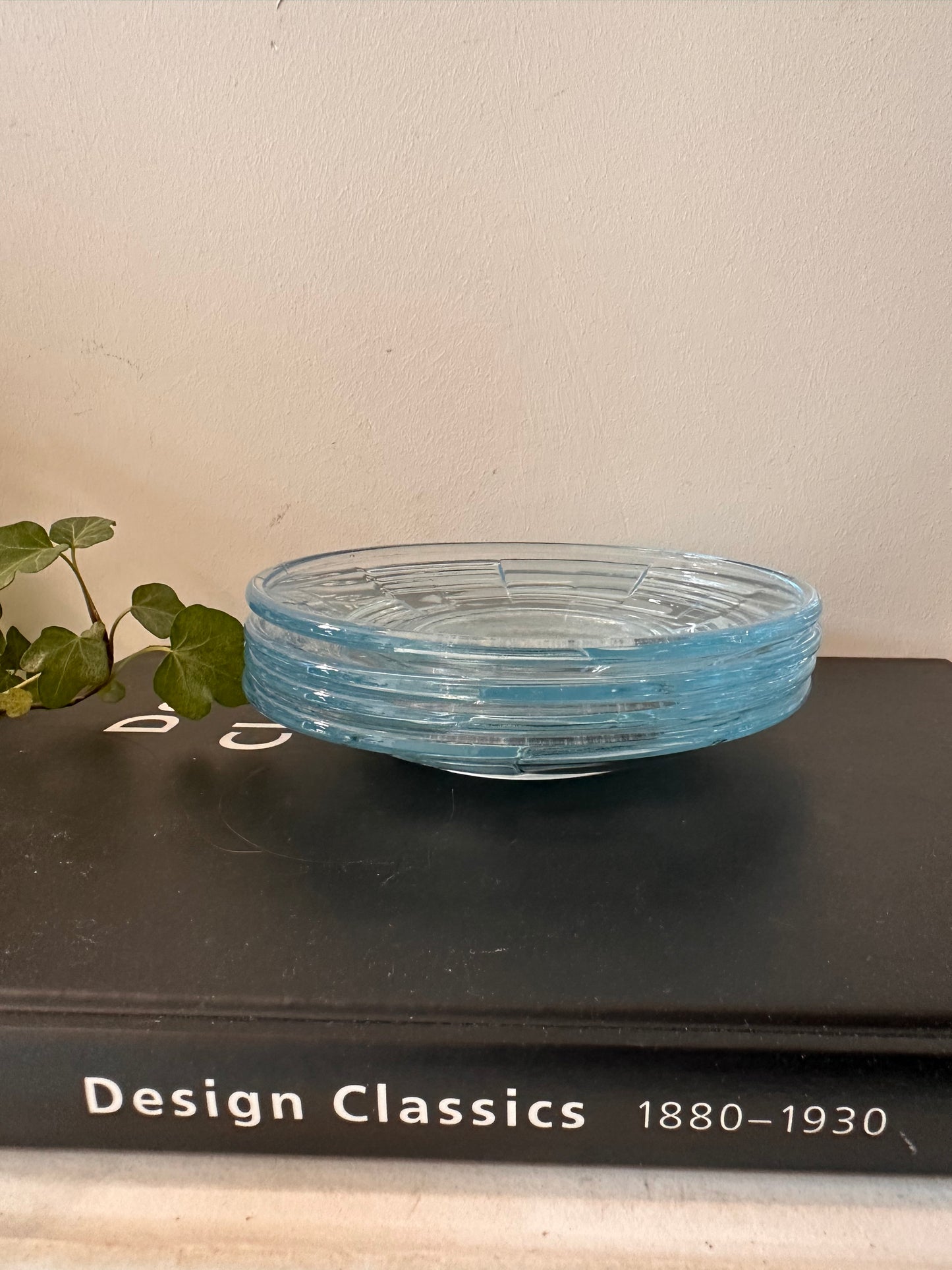 Set van 4 persglazen bordjes