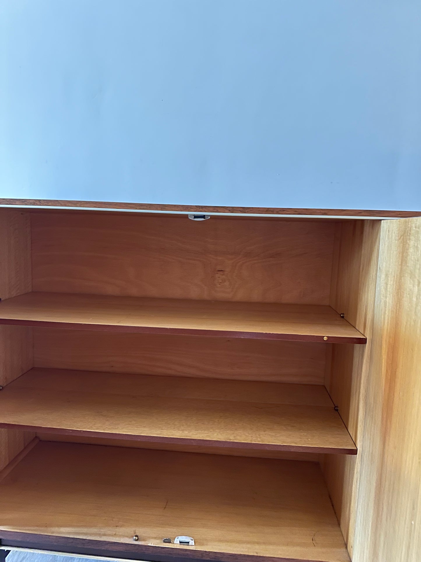 Mid Century Low Board kast