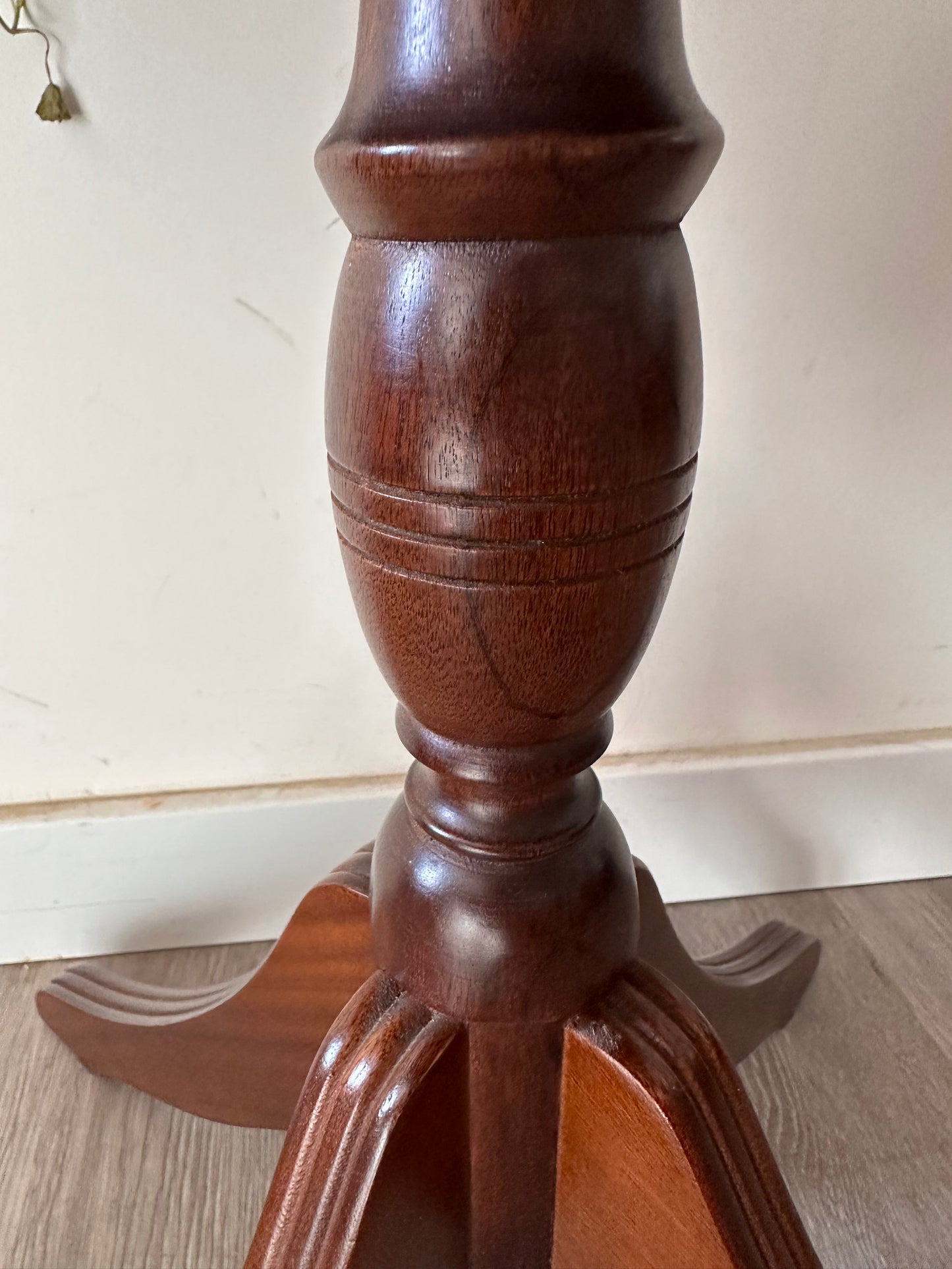 Vintage klassiek koffietafeltje