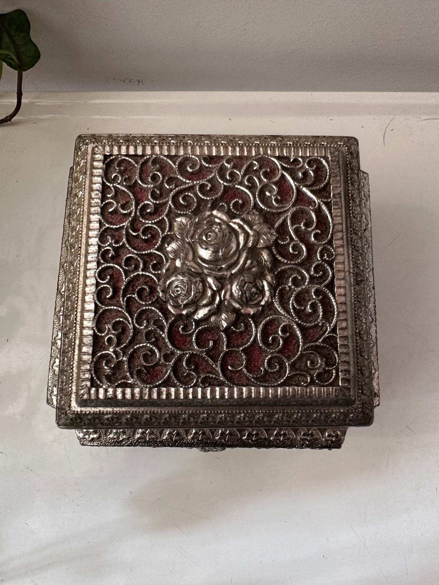 Zilverkleurig sierkistje