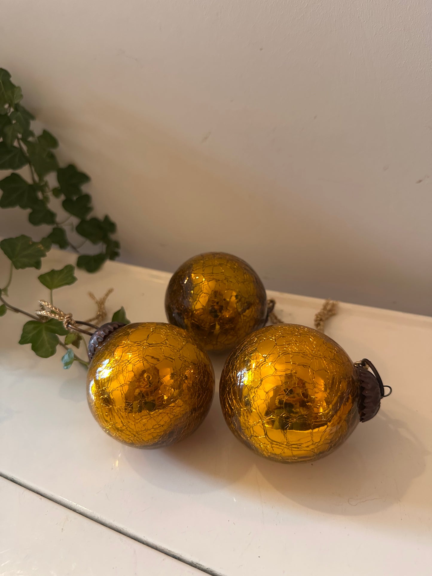 Set van 3 goudkleurige kerstballen