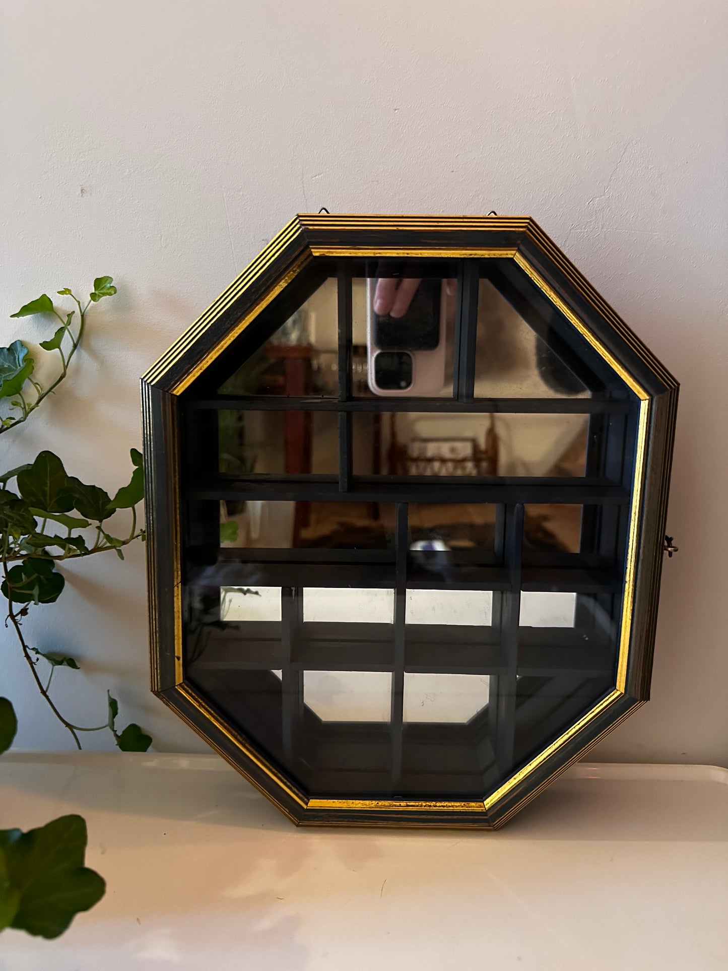 Vitrine kastje glas met spiegelglas