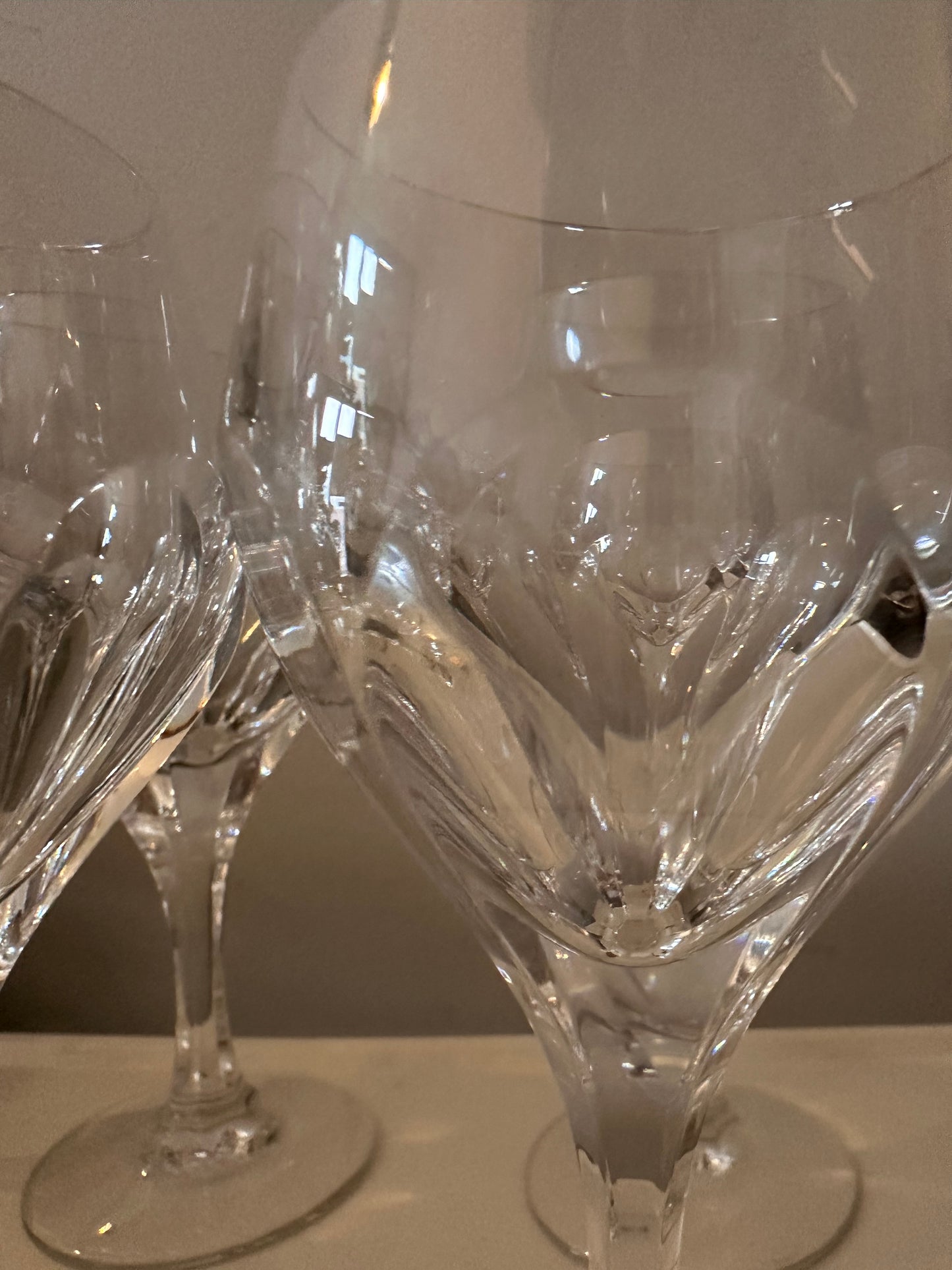 Set van 6 kristallen wijnglazen