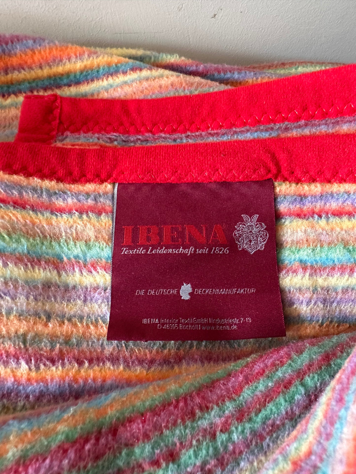 Gestreepte jaren 80 deken