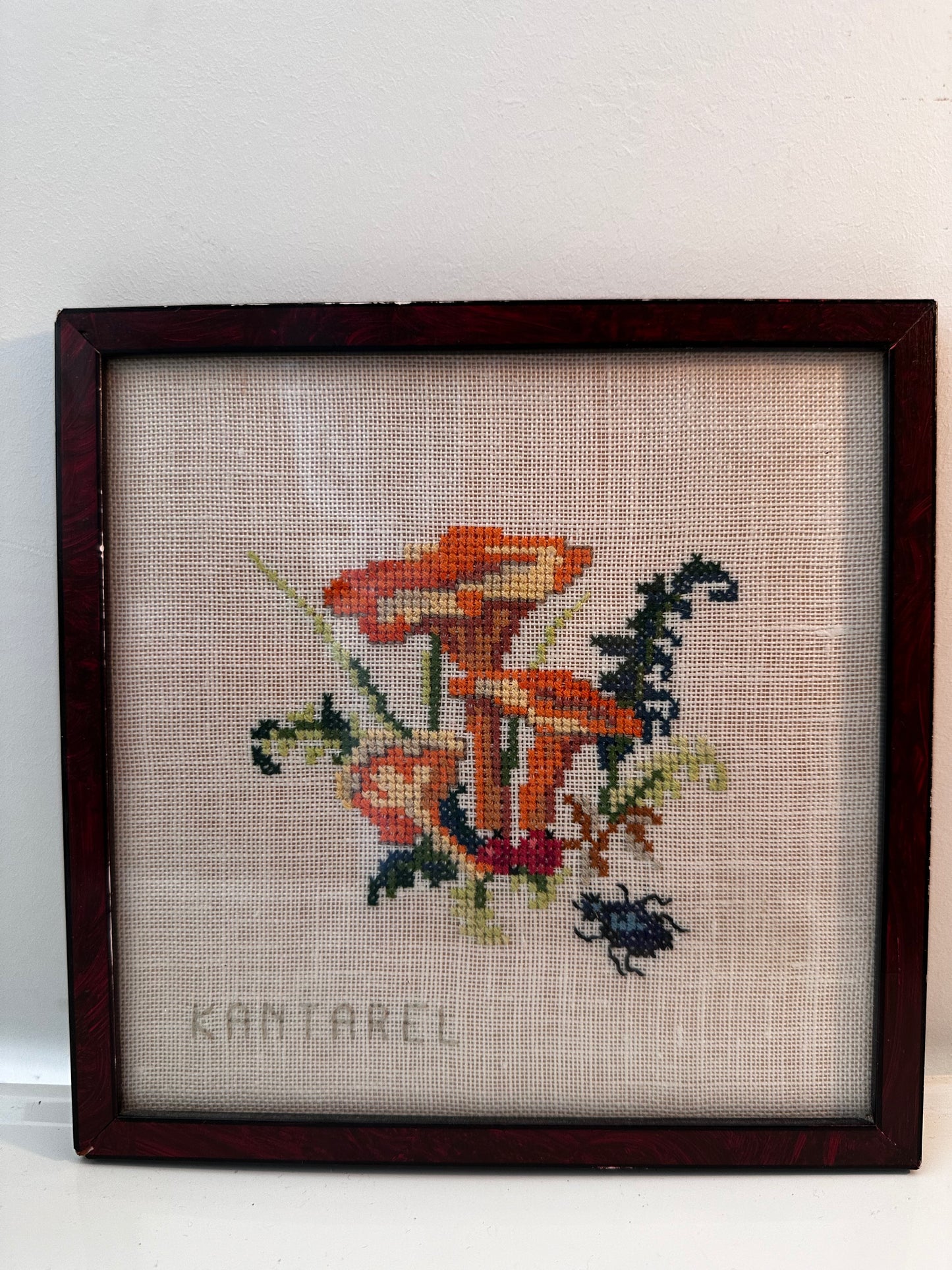 3 geborduurde herfst paddenstoelen in lijstje