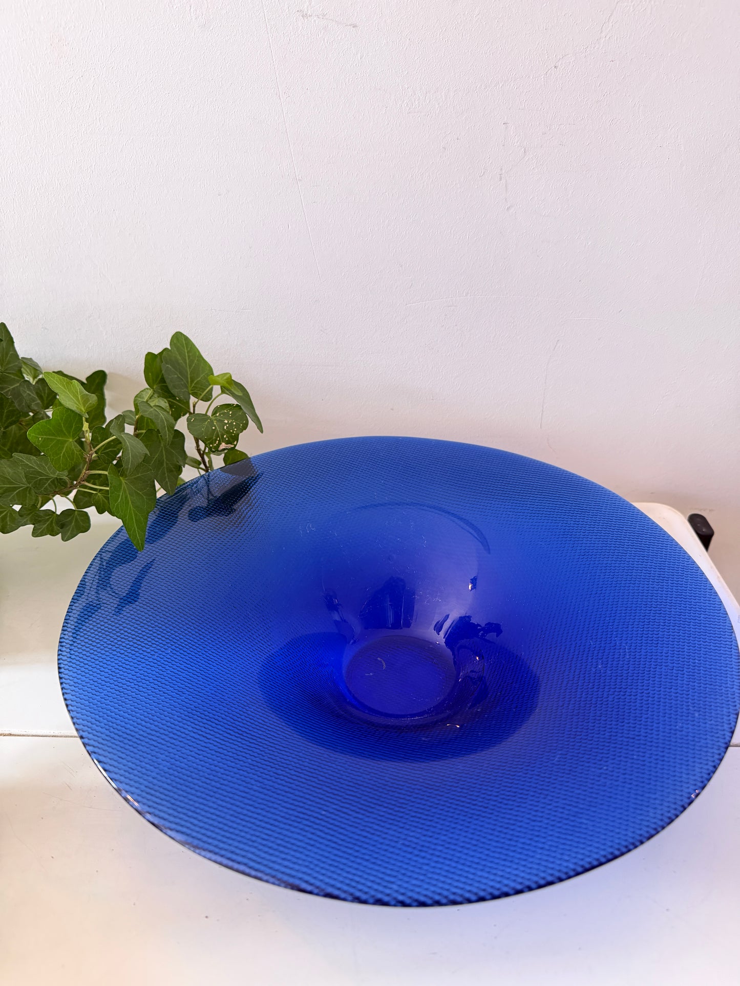 Vintage blauwe schaal