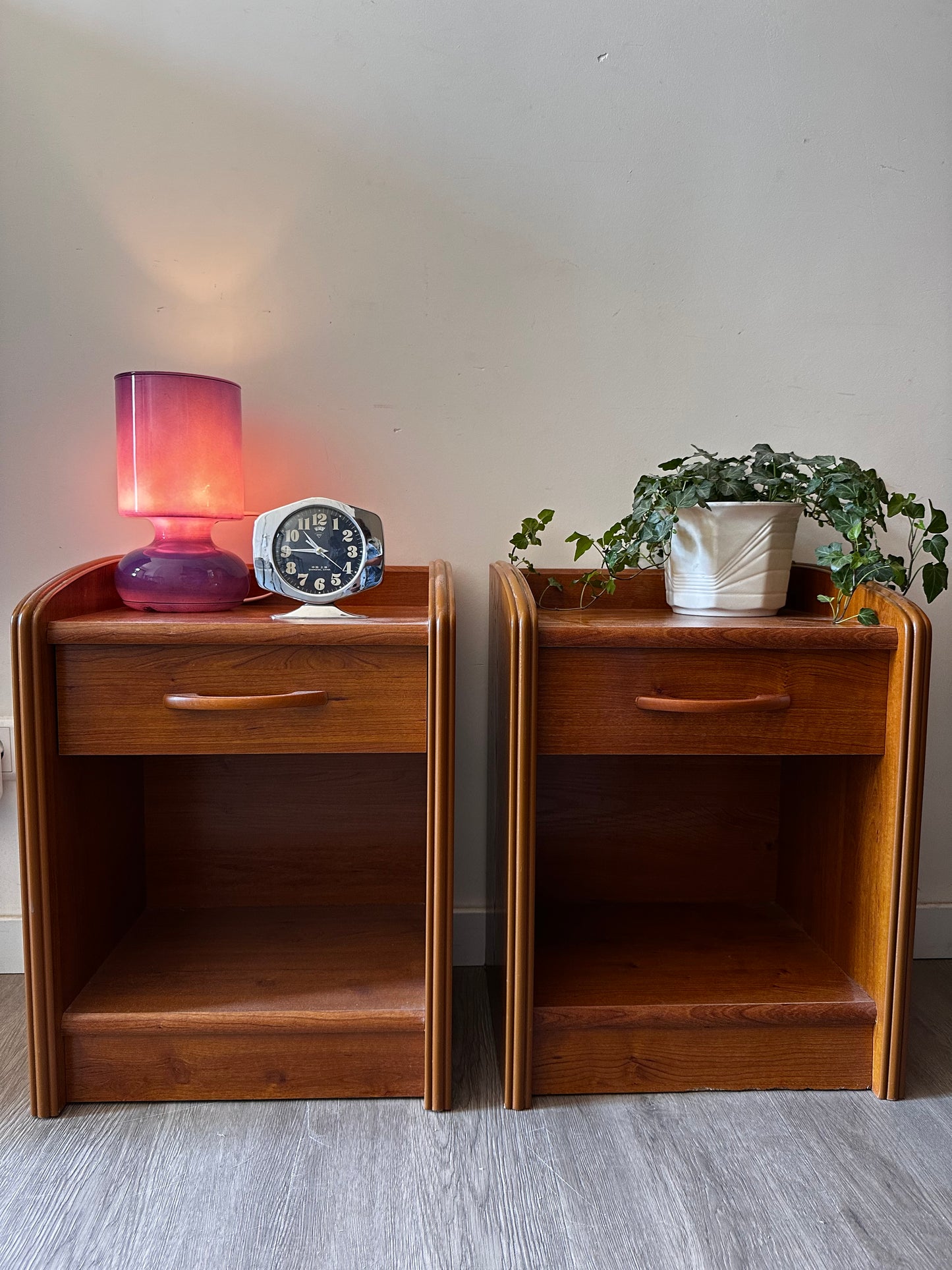 Set van 2 Scandinavisch design nachtkastjes