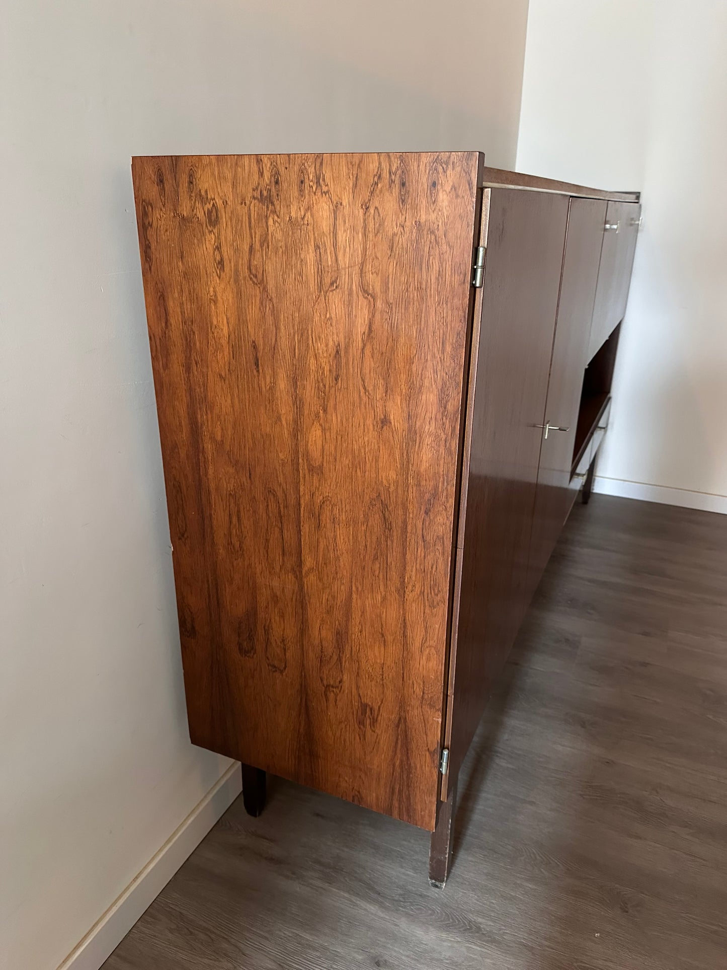 Mid Century Low Board kast
