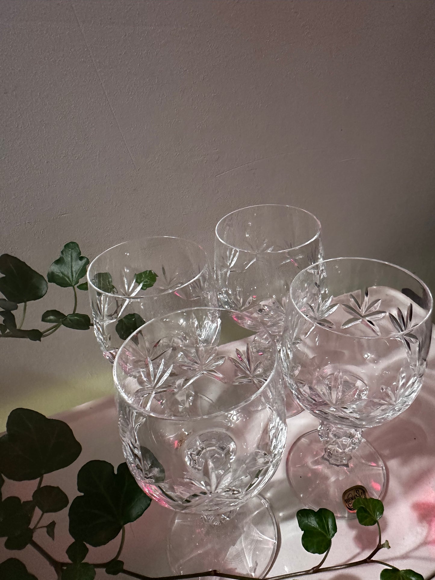 4 kristallen wijnglazen