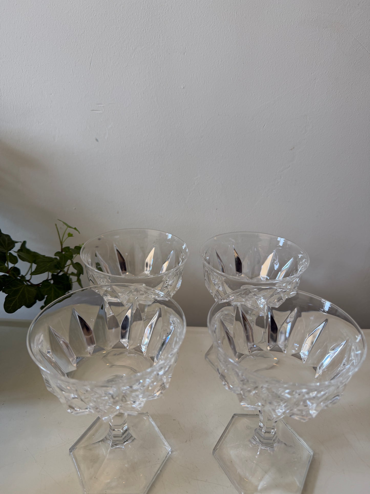 Set van 4 kristallen coupe glazen