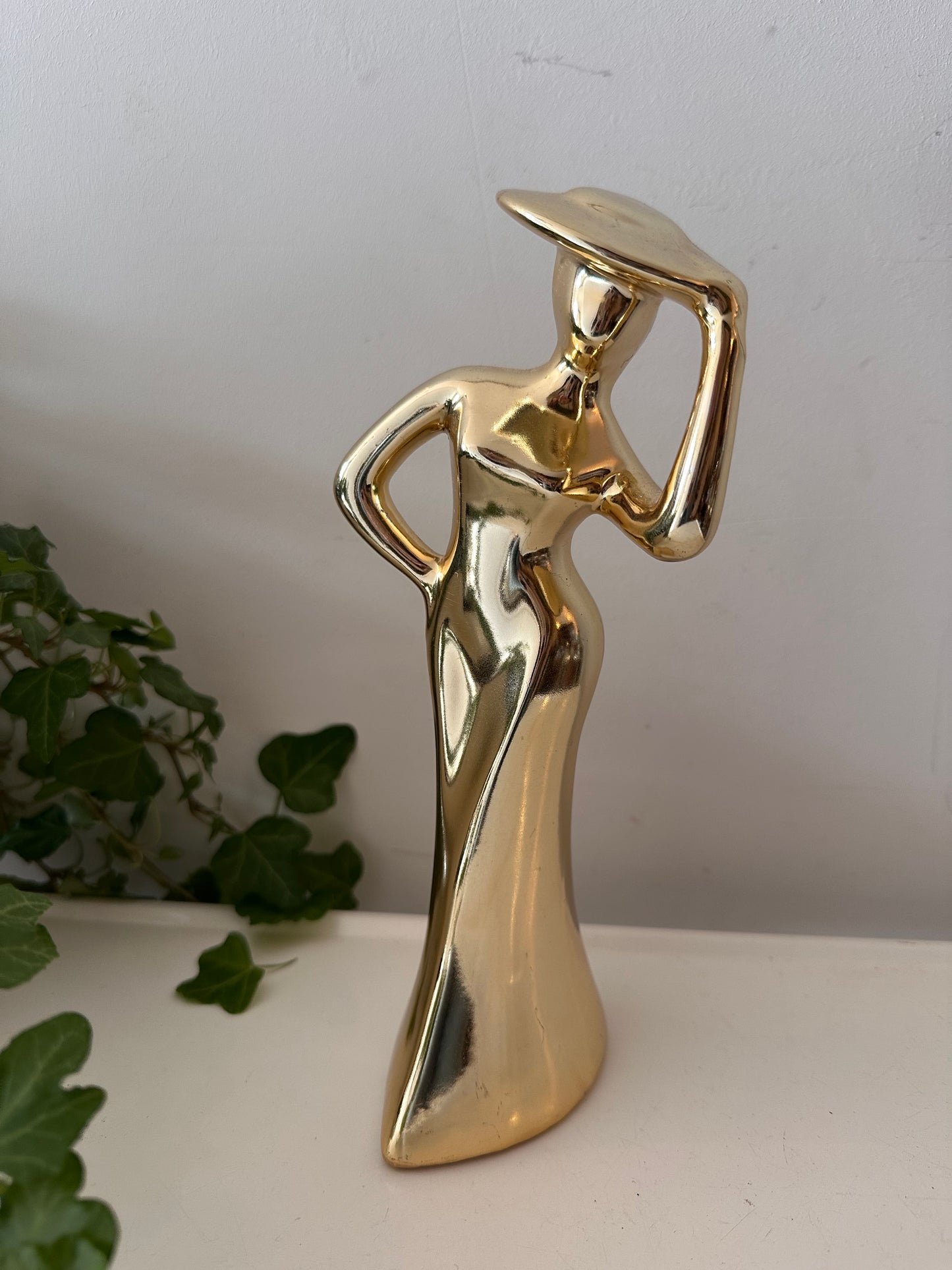 Goudkleurig beeld jaren 80