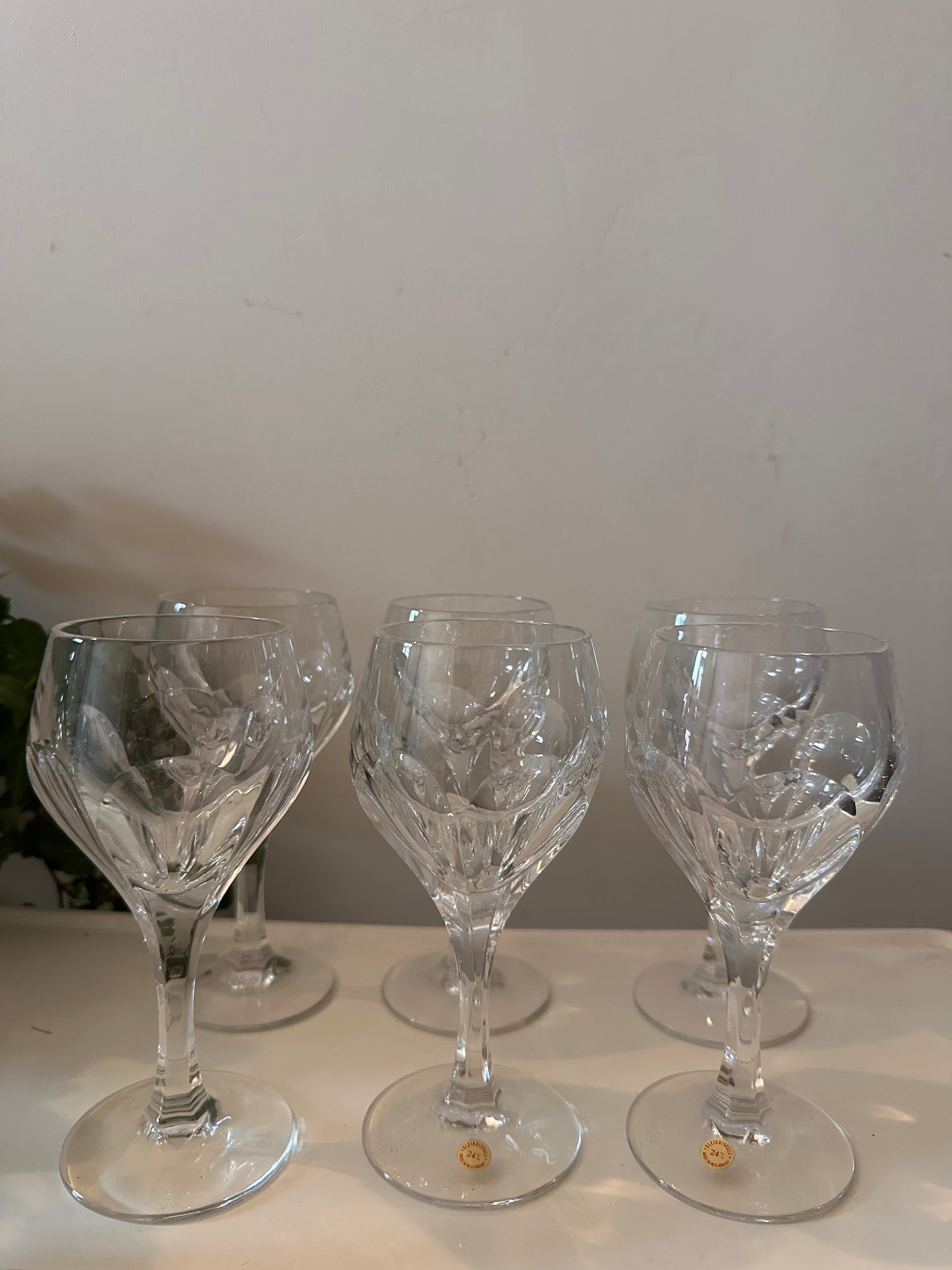 Set van 6 kristallen wijnglazen