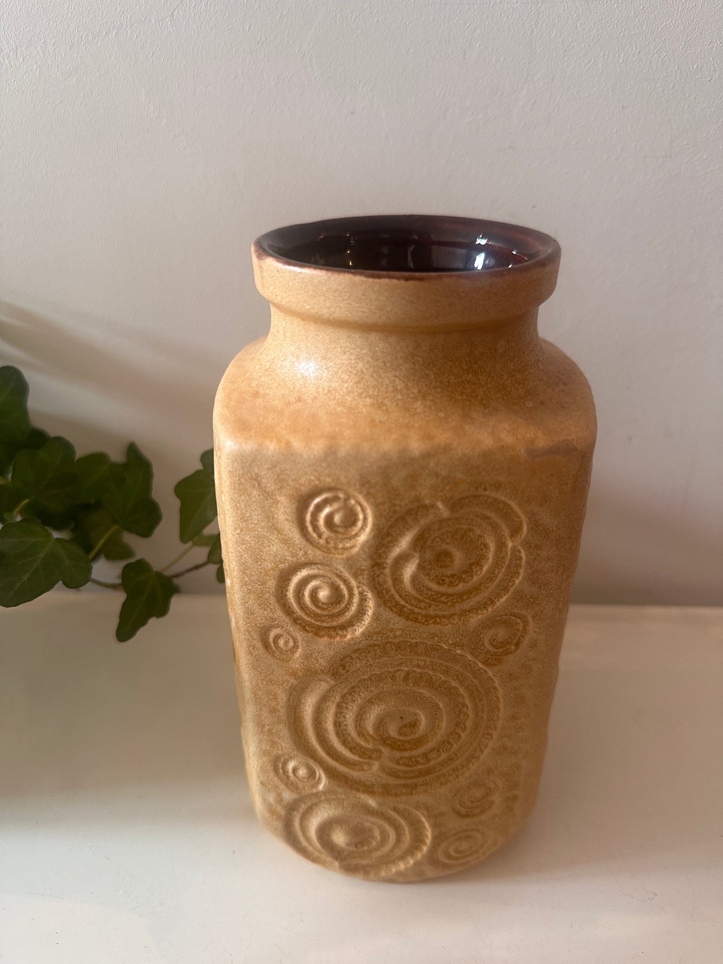 West Germany vaas gemerkt