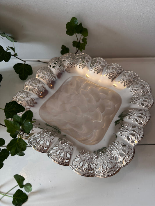 Zilverkleurige schaal