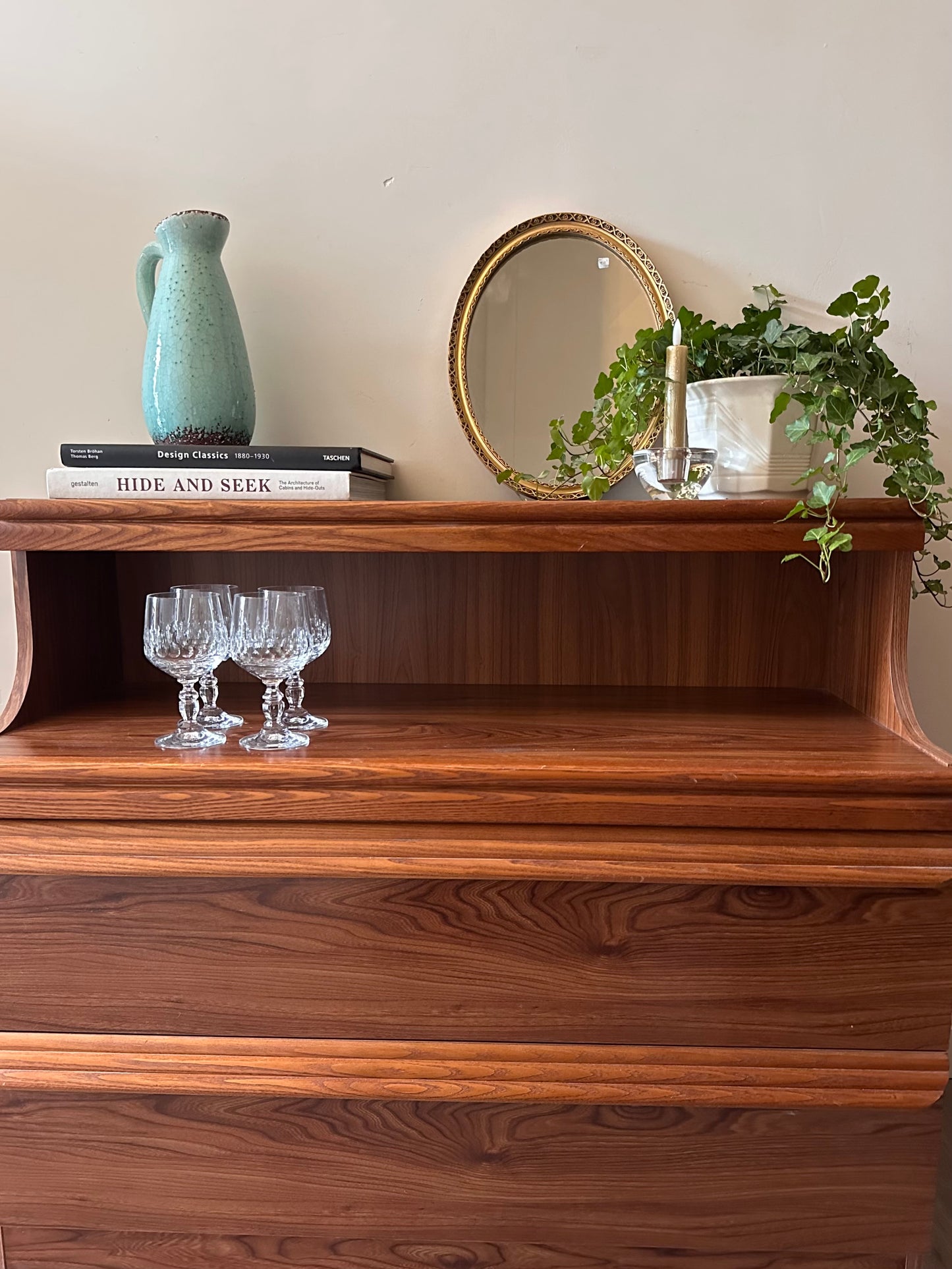 Mid Century lade kast Scandinavisch design