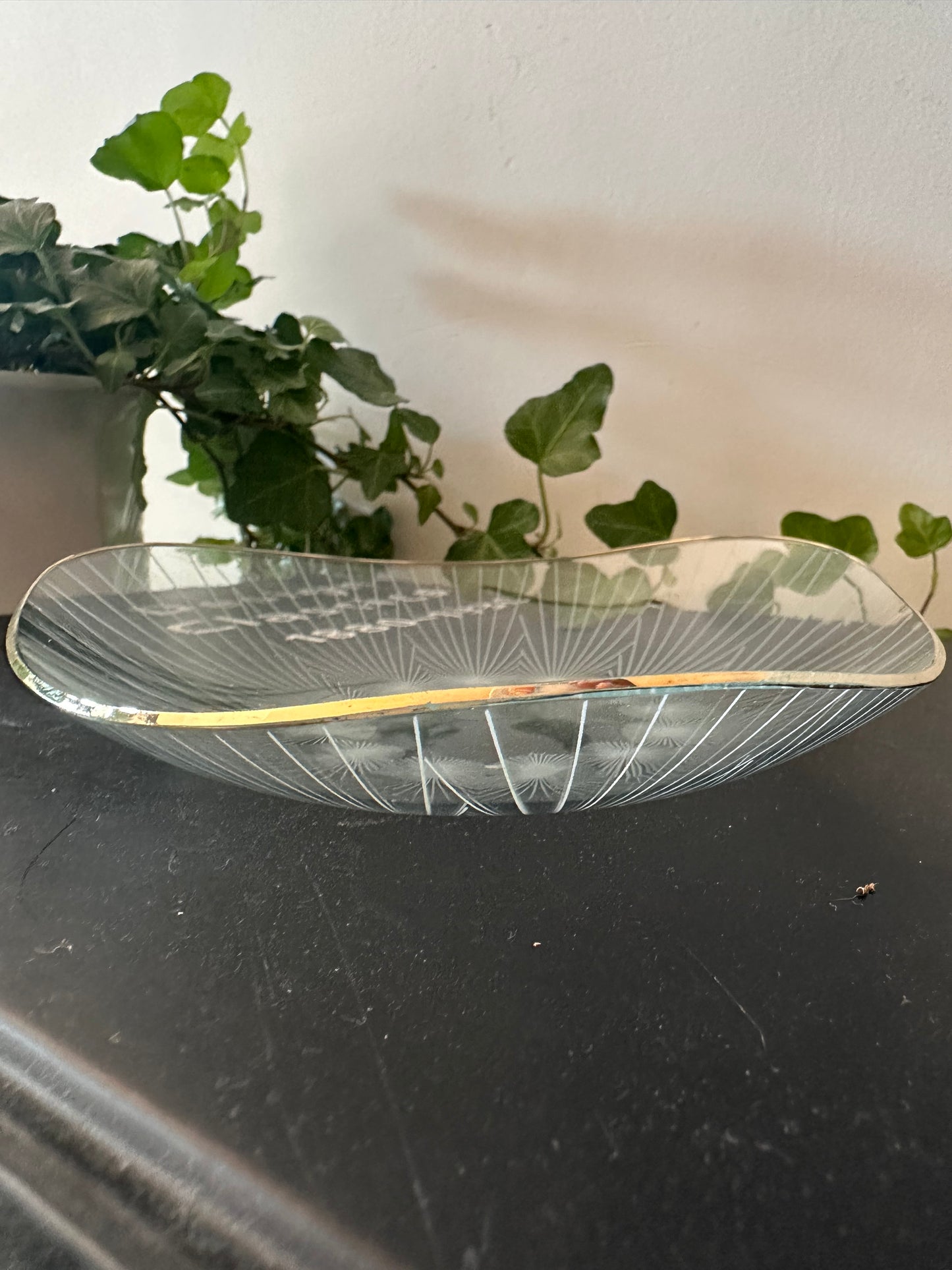 Glazen schaaltje met grafisch motief