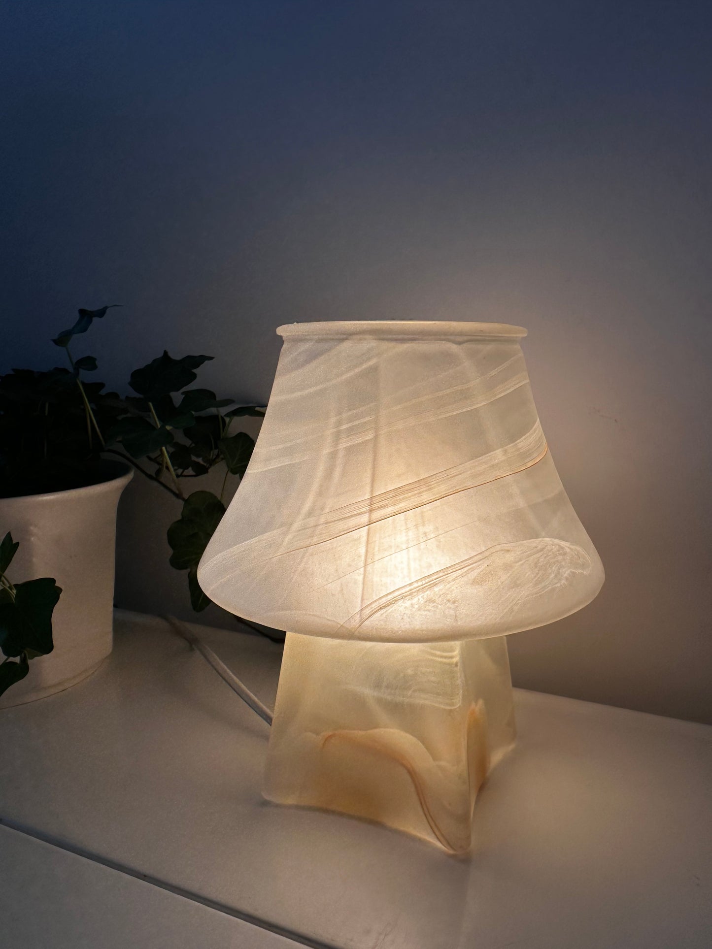 Mushroom mat glazen lamp Jaren 80