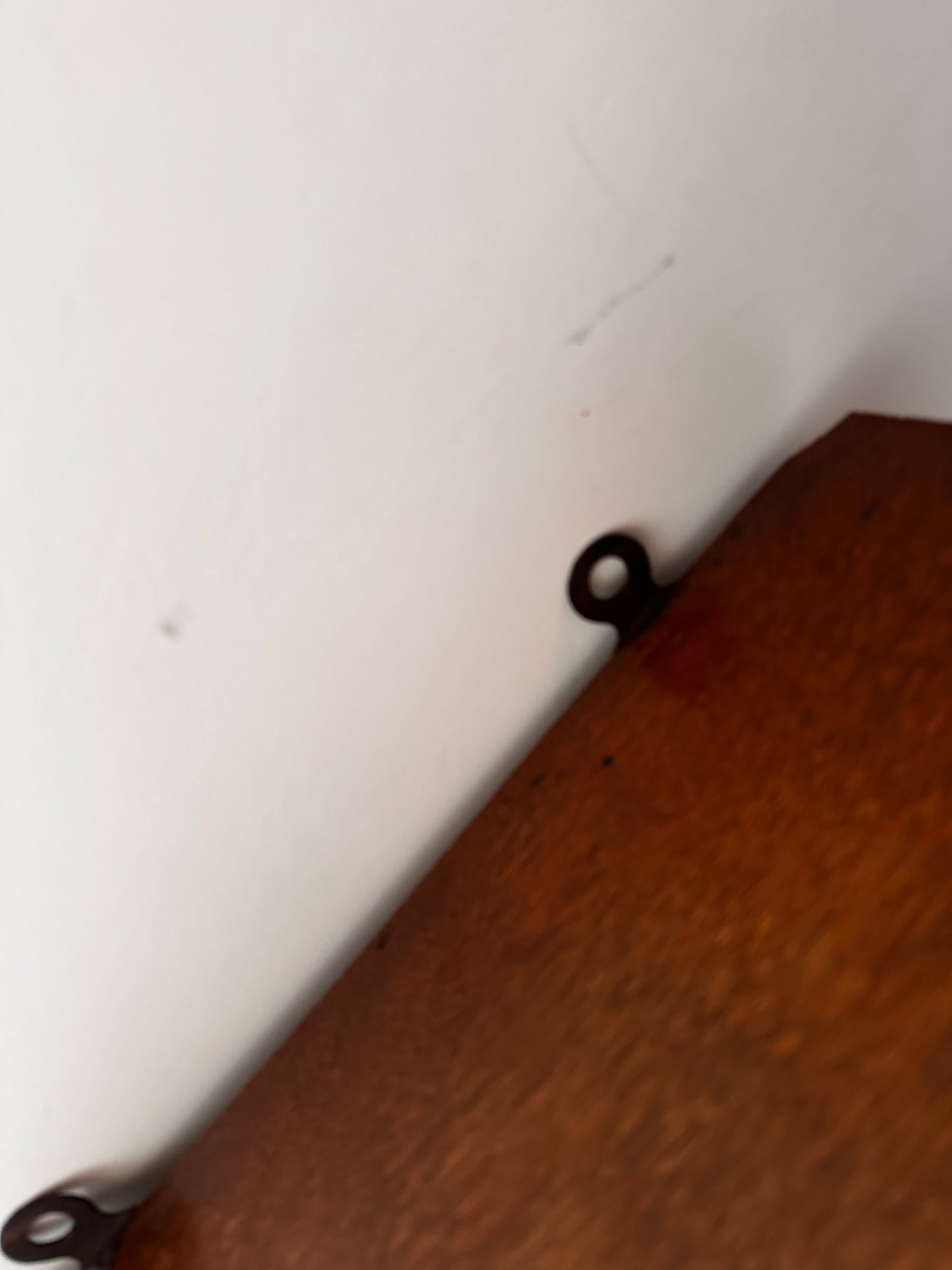 Houten vintage wandplankje