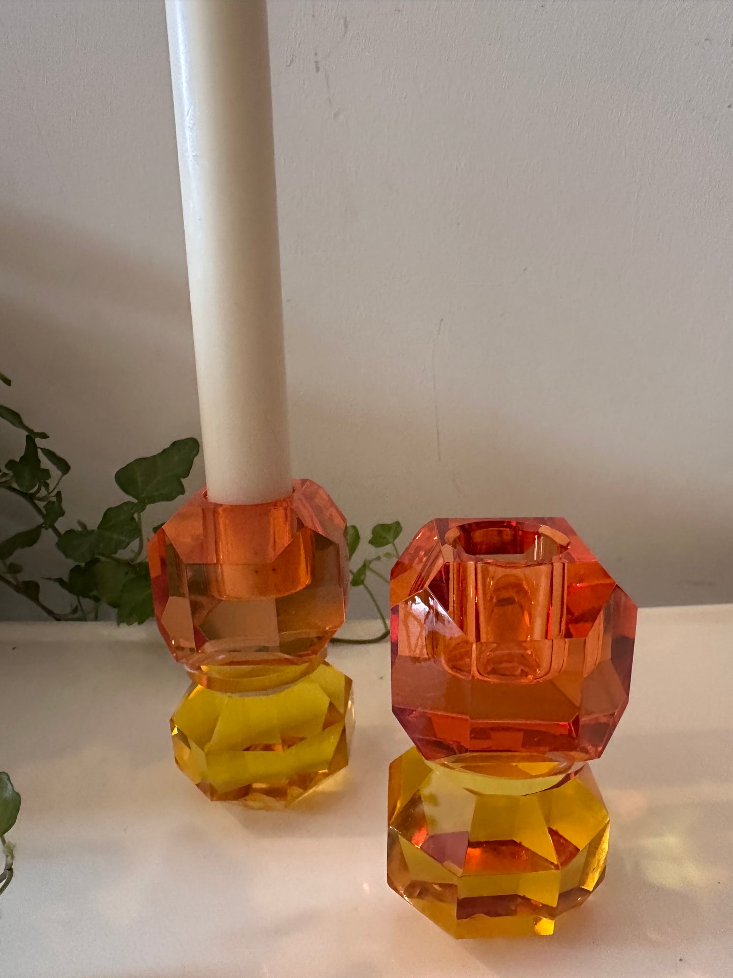 Glazen geel oranje kubus kandelaar jaren 80