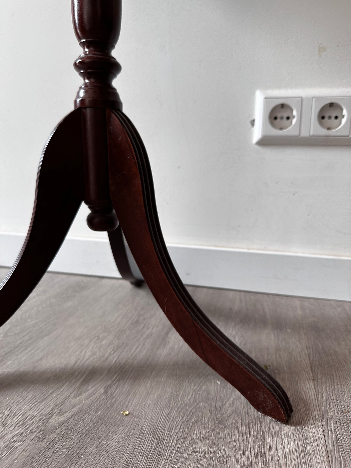 Vintage wijntafeltje