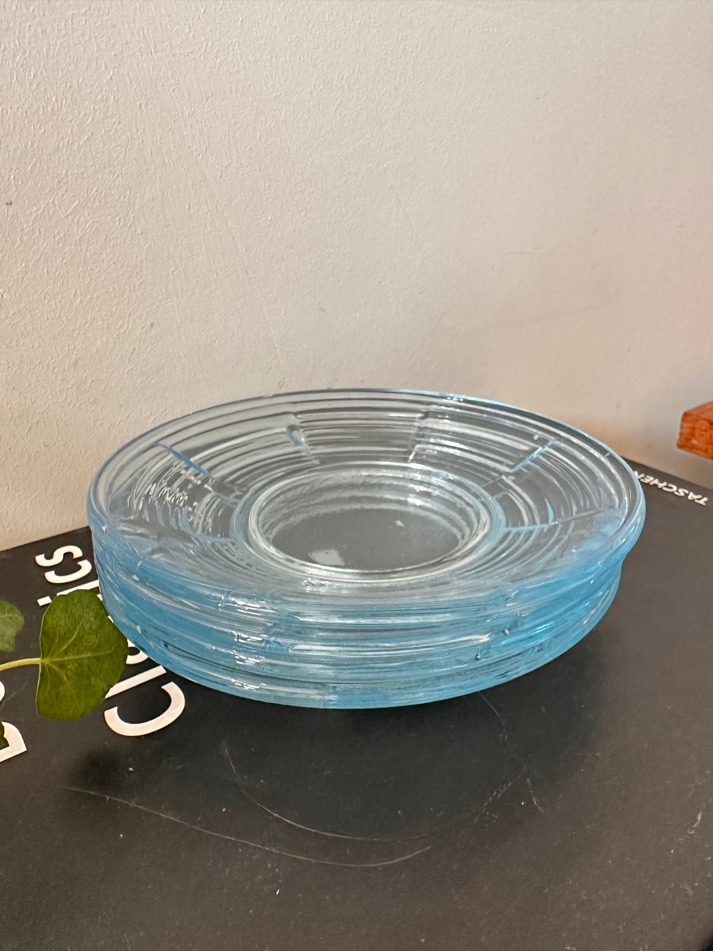 Set van 4 persglazen bordjes