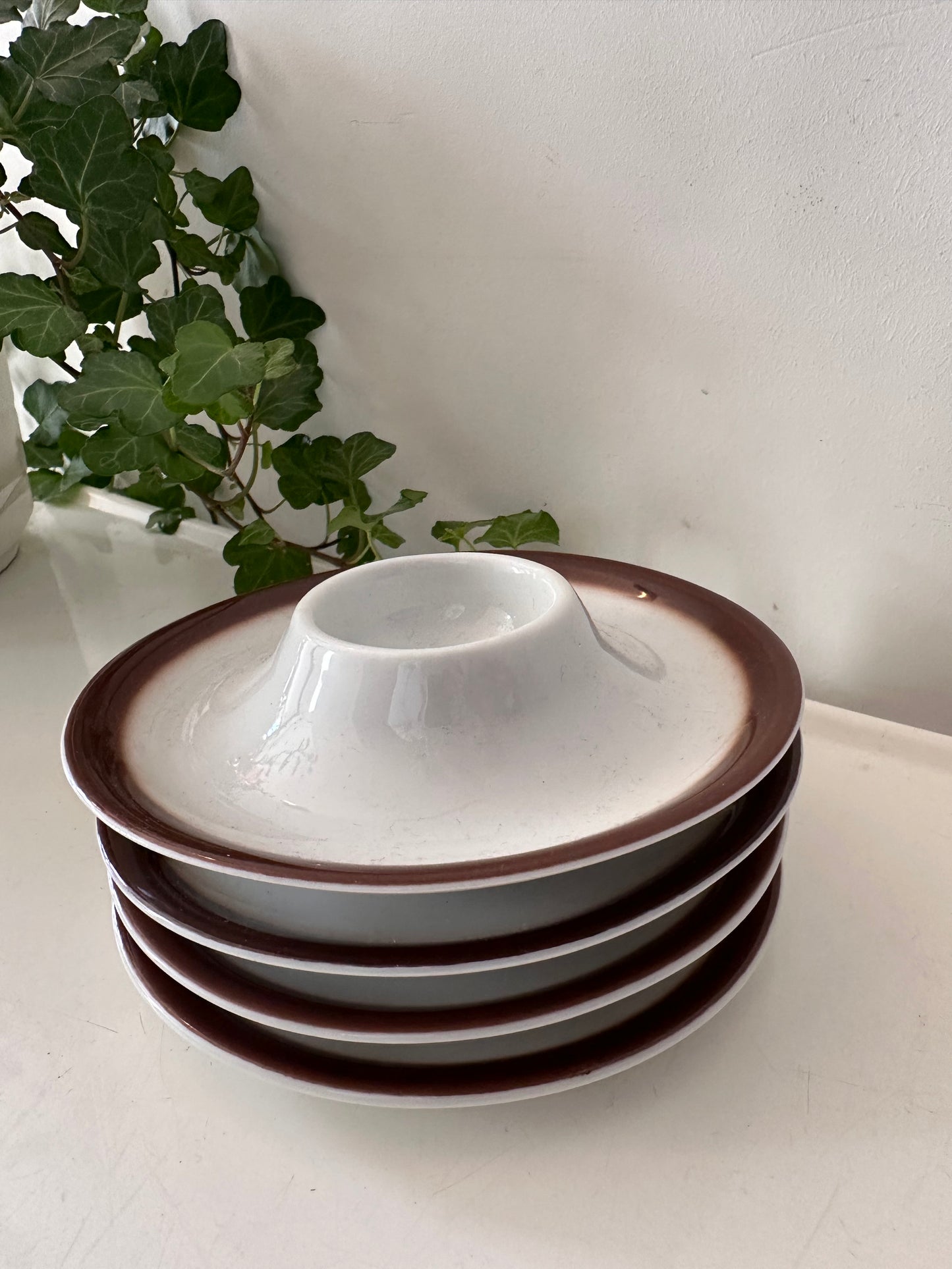 Jaren 70 keramieken eierdopjes