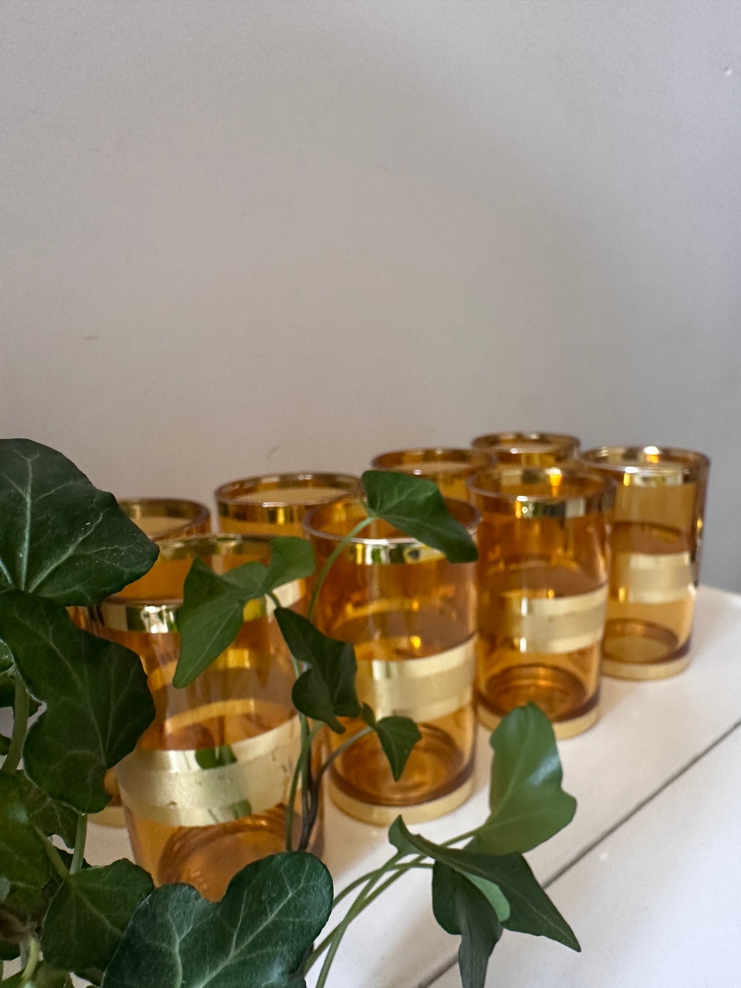 Set van 8 goud/amberkleurige glazen