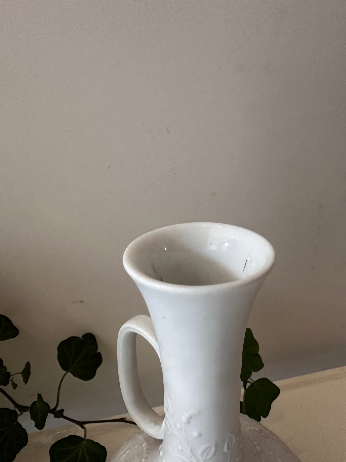 Wit biscuit porseleinen vaas