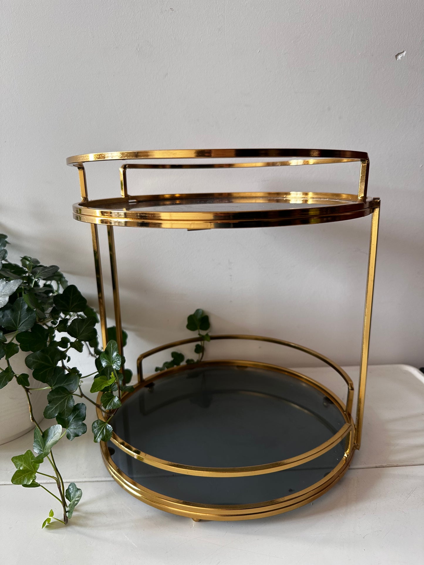 Messing met rookglas etagère