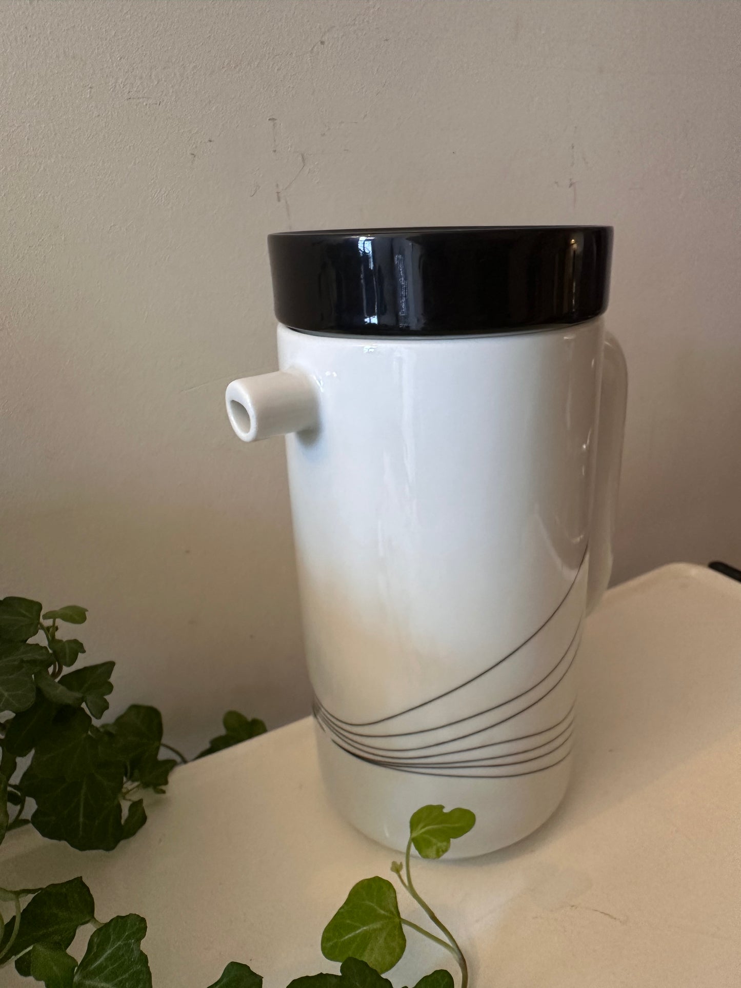 Vintage Friesland koffiekan porselein