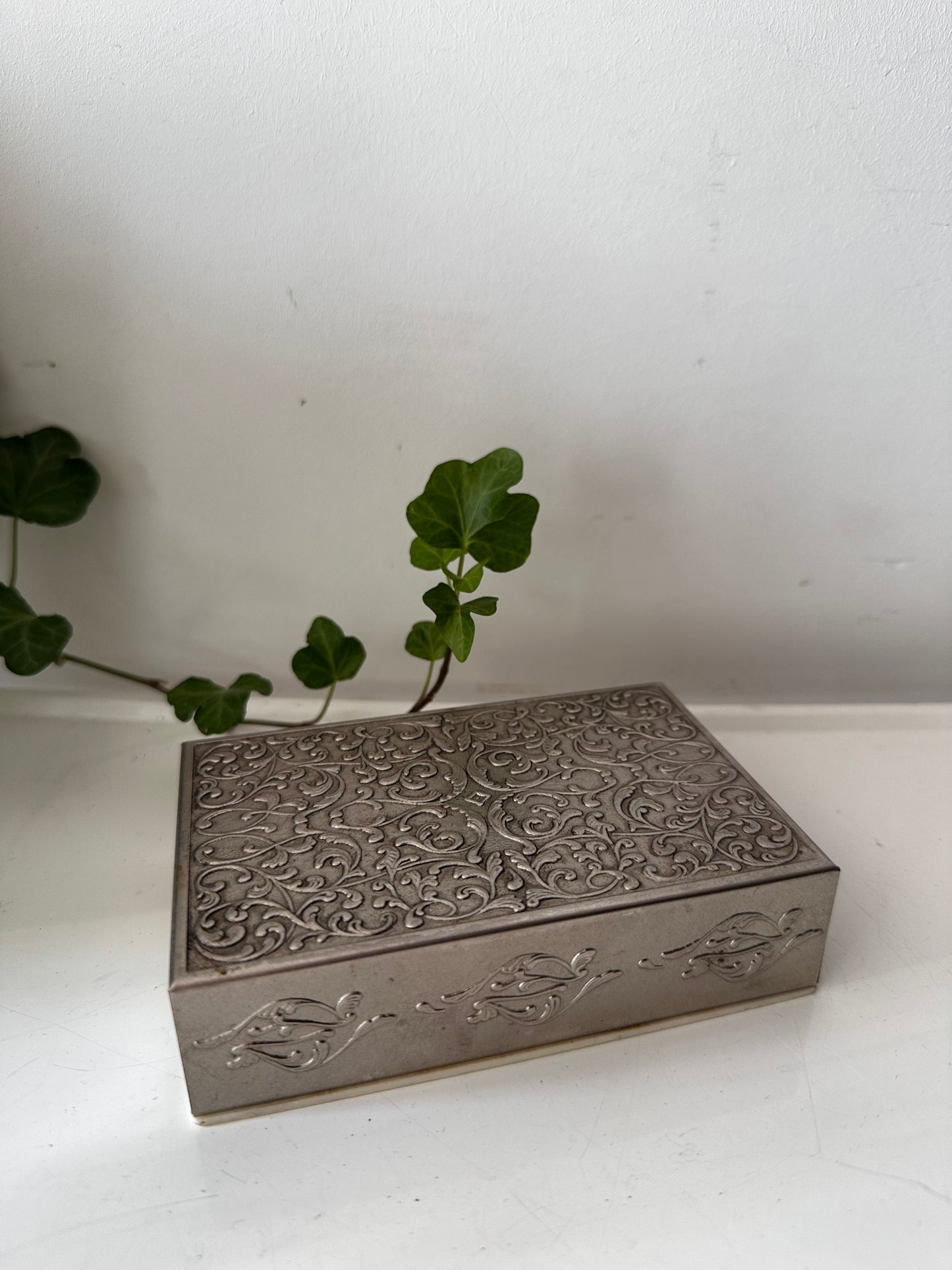 Vintage zilverkleurig bewaardoosje