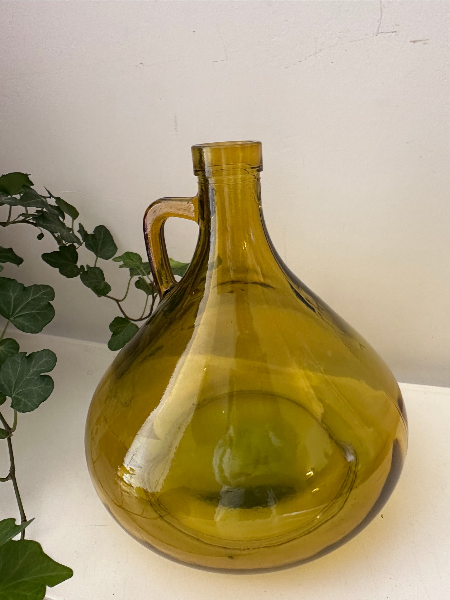 Groene olijfkleurige flesvaas