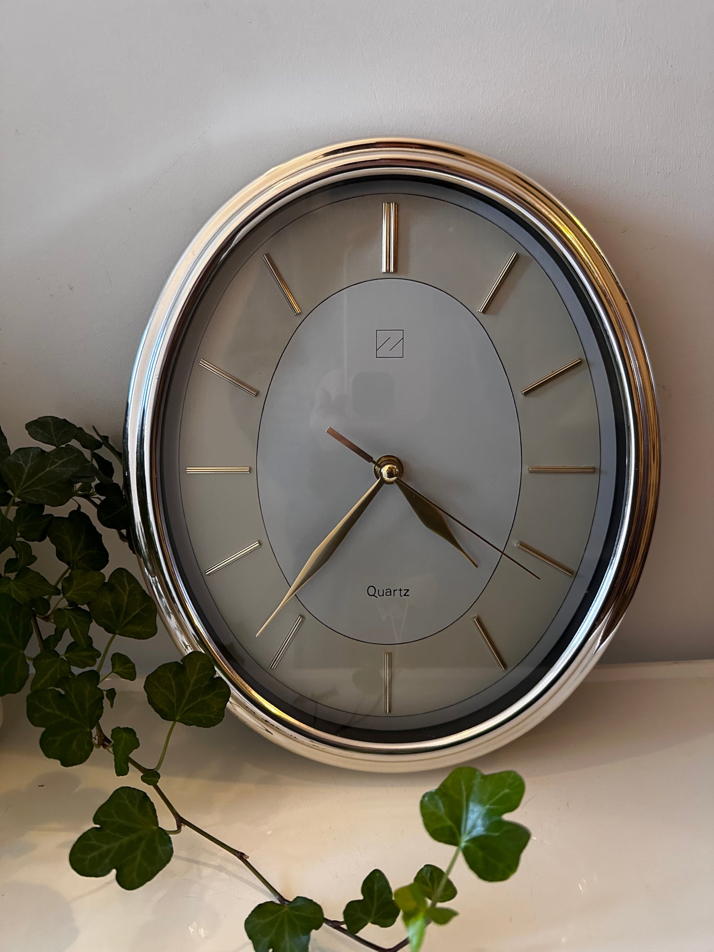 Z Quartz wandklok vintage