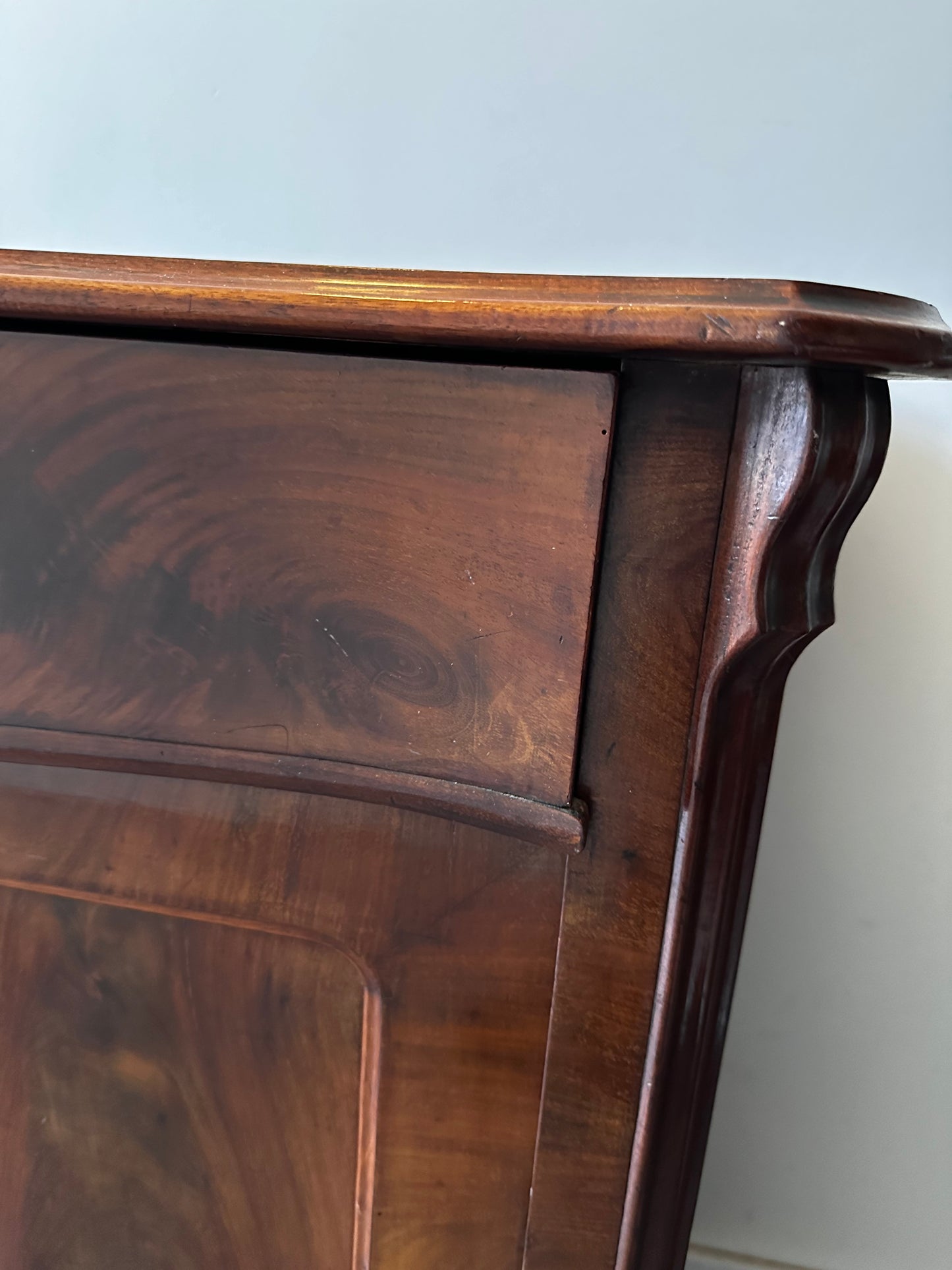 Vintage mahonie houten kastje