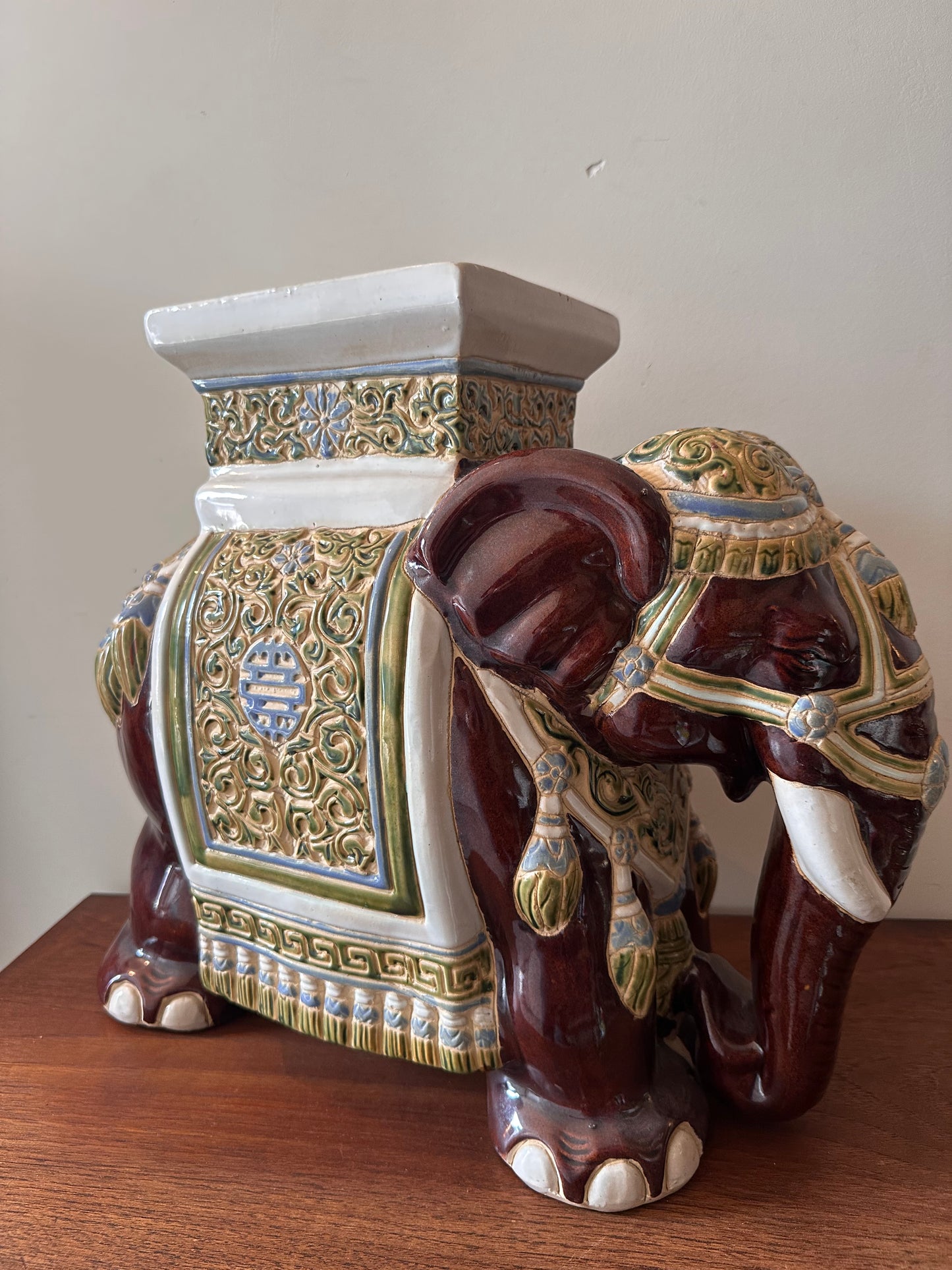 XL Plantentafel Olifant keramiek