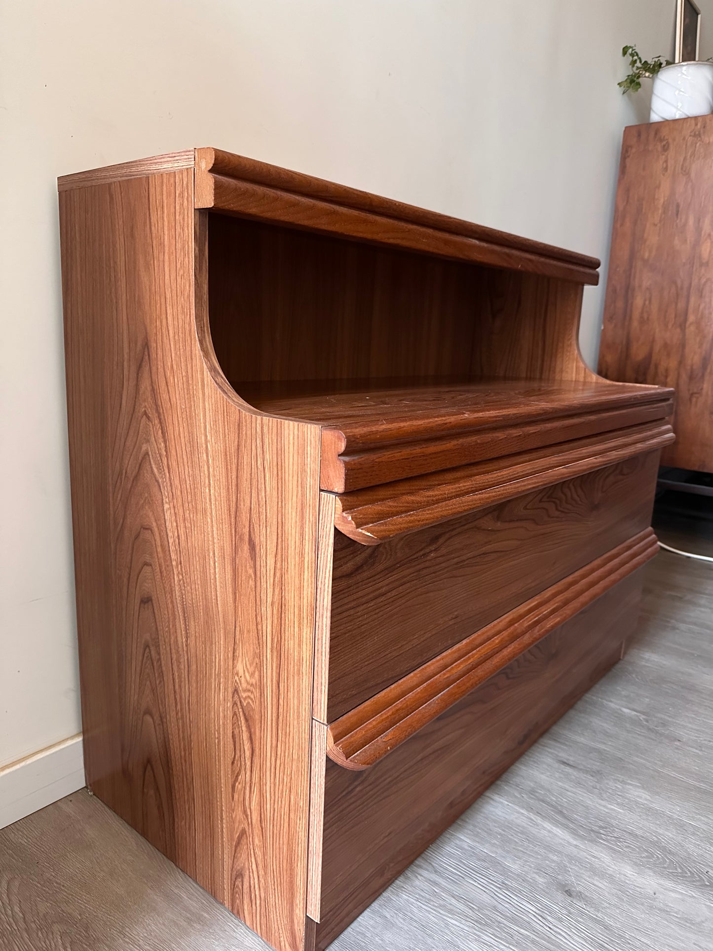 Mid Century lade kast Scandinavisch design