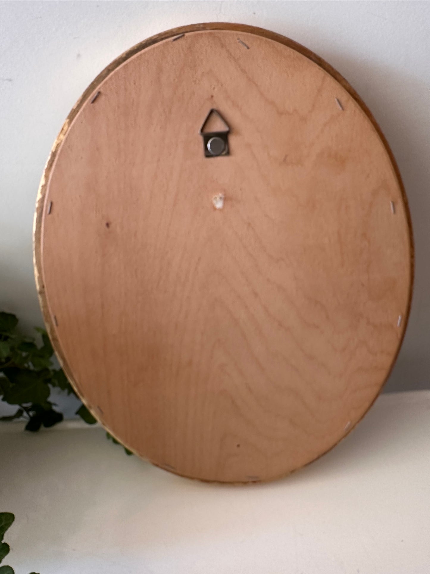 Goudkleurige ovale spiegel