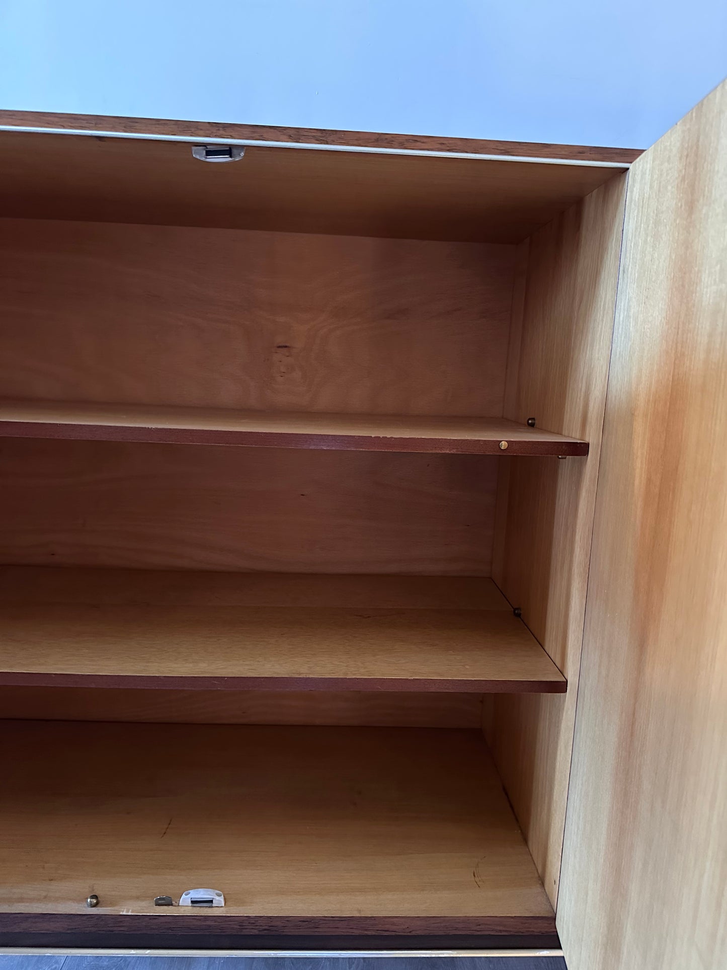 Mid Century Low Board kast