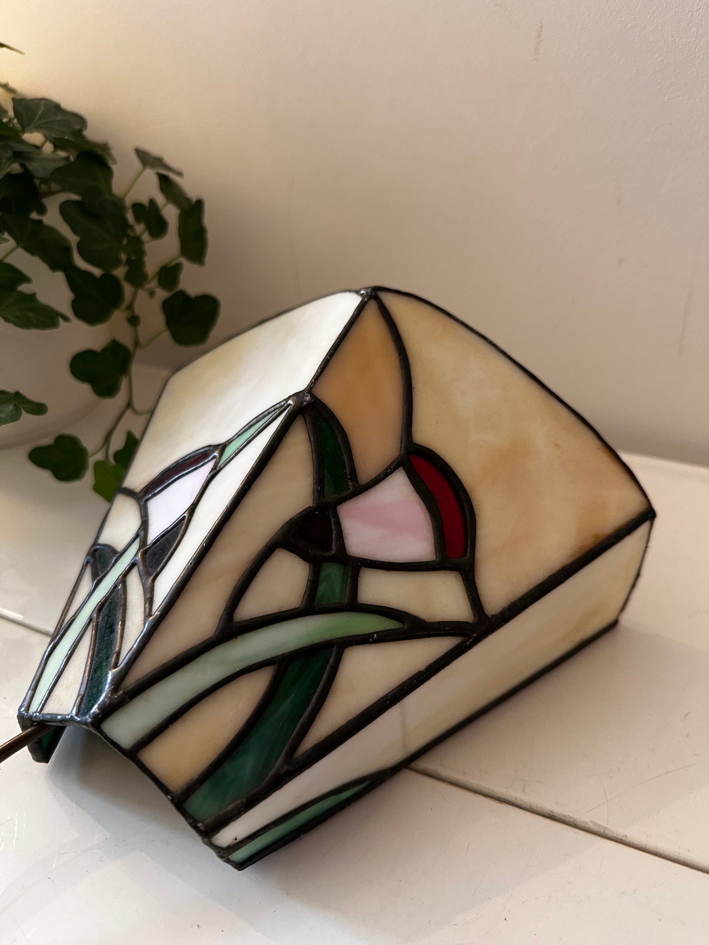 Tiffany stijl wandlamp
